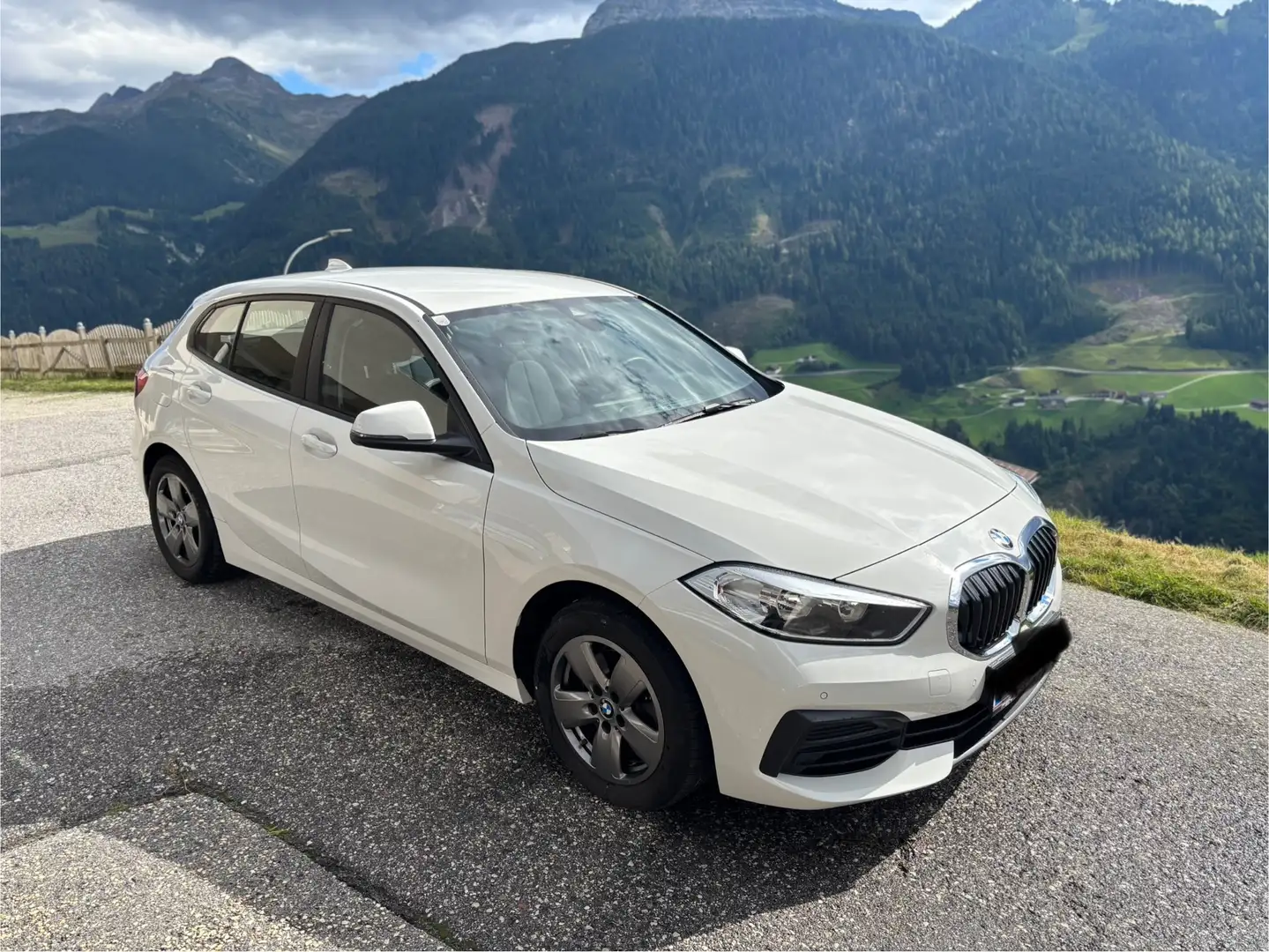 BMW 116 116d Weiß - 2