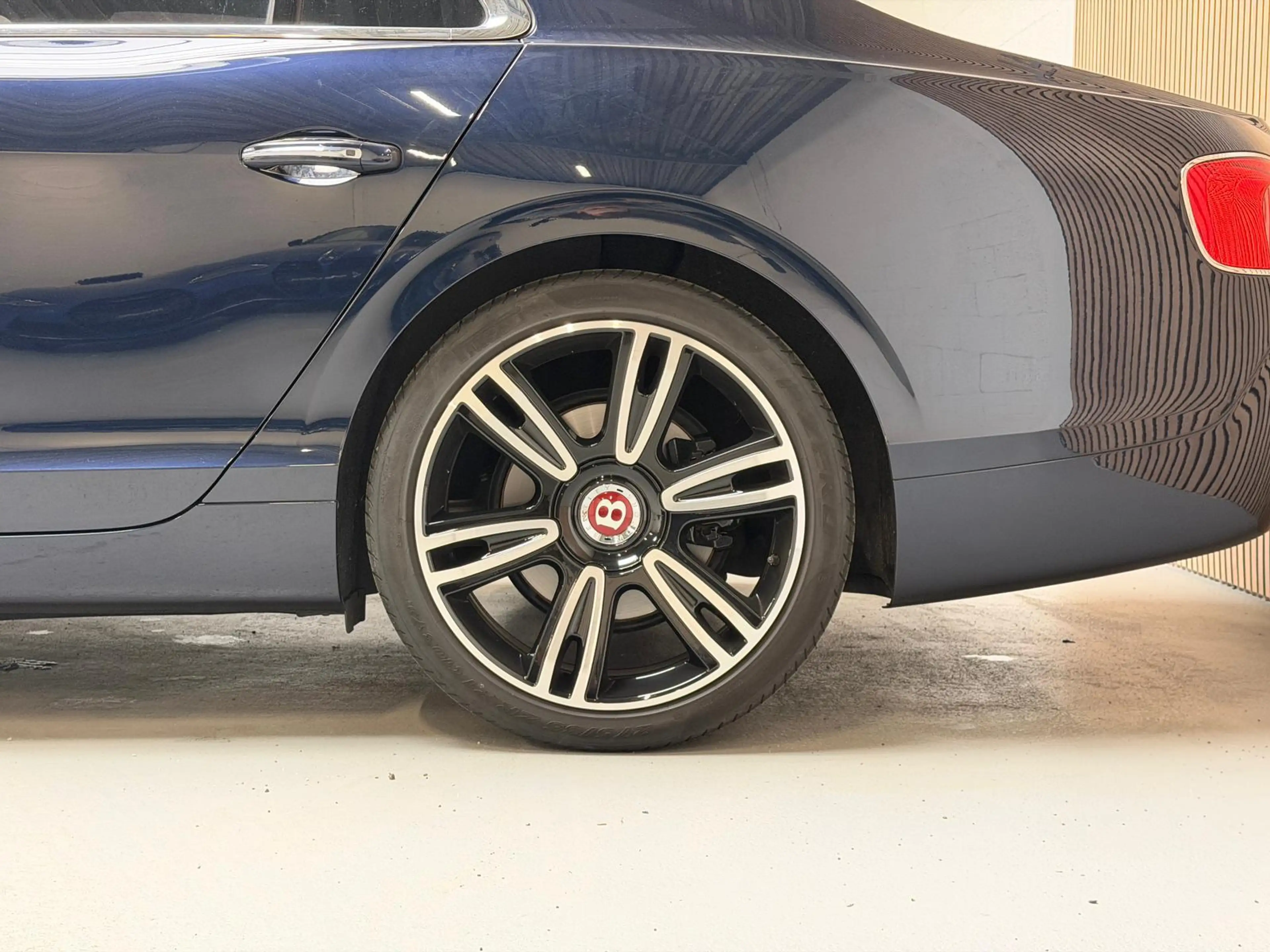 Bentley Flying Spur 4.0 V8 - LEER - SCHUIFDAK - 21'' — photo 14