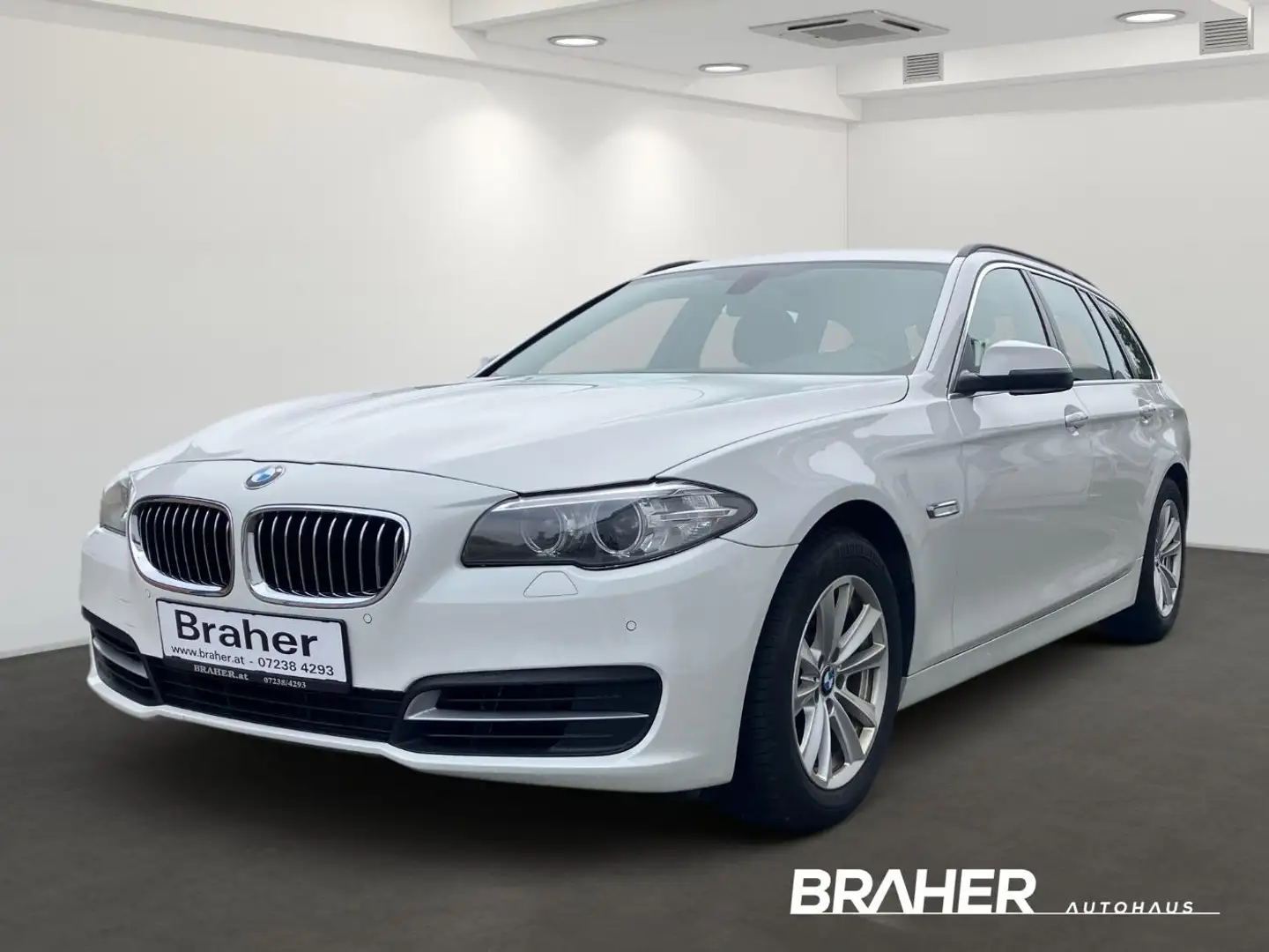 BMW 530 5 Touring d Touring xDrive Ambi AUT Facelift Bianco - 1