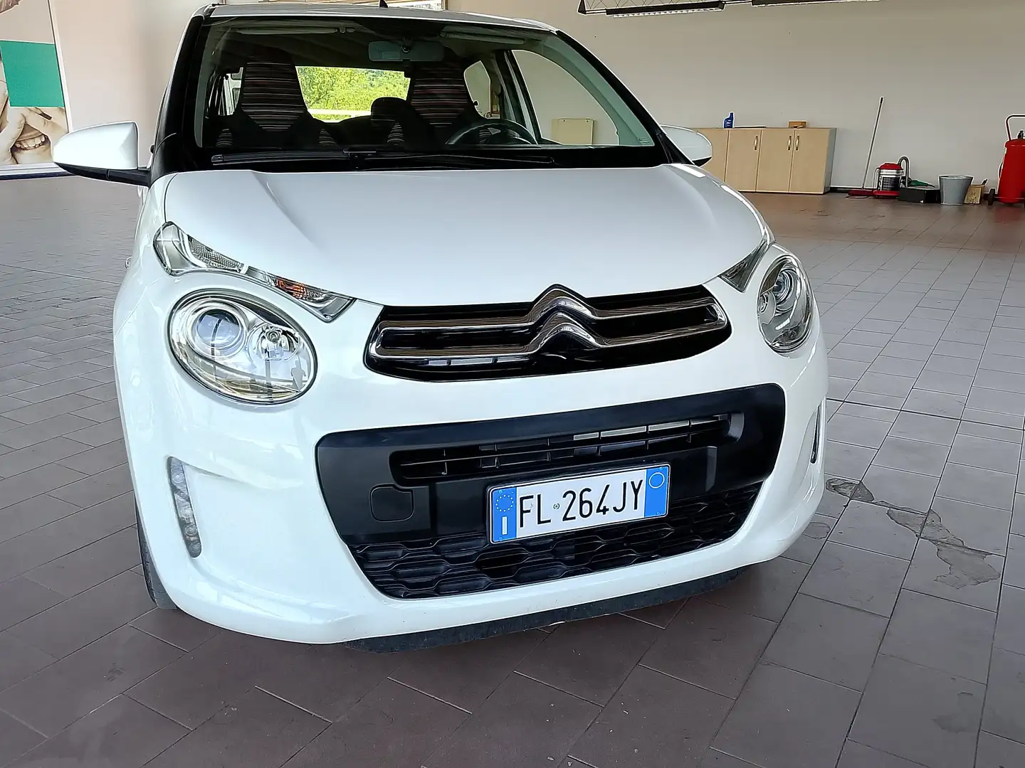 Citroen C1 C1 5p 1.0 Attraction Bianco - 2