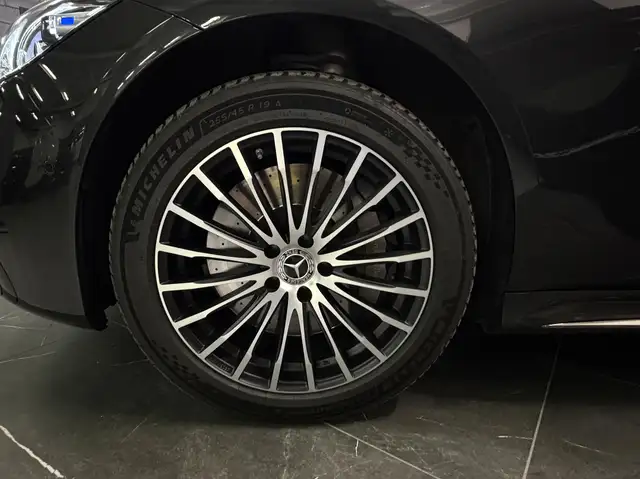 Mercedes-Benz S-Class view 15