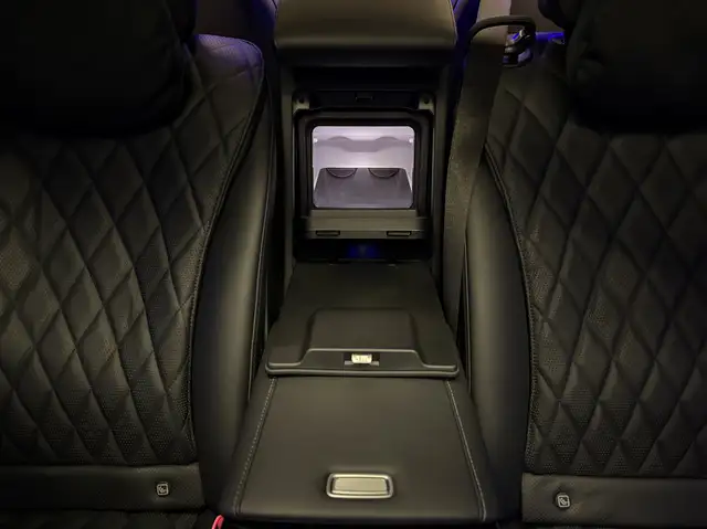 Mercedes-Benz S-Class view 12