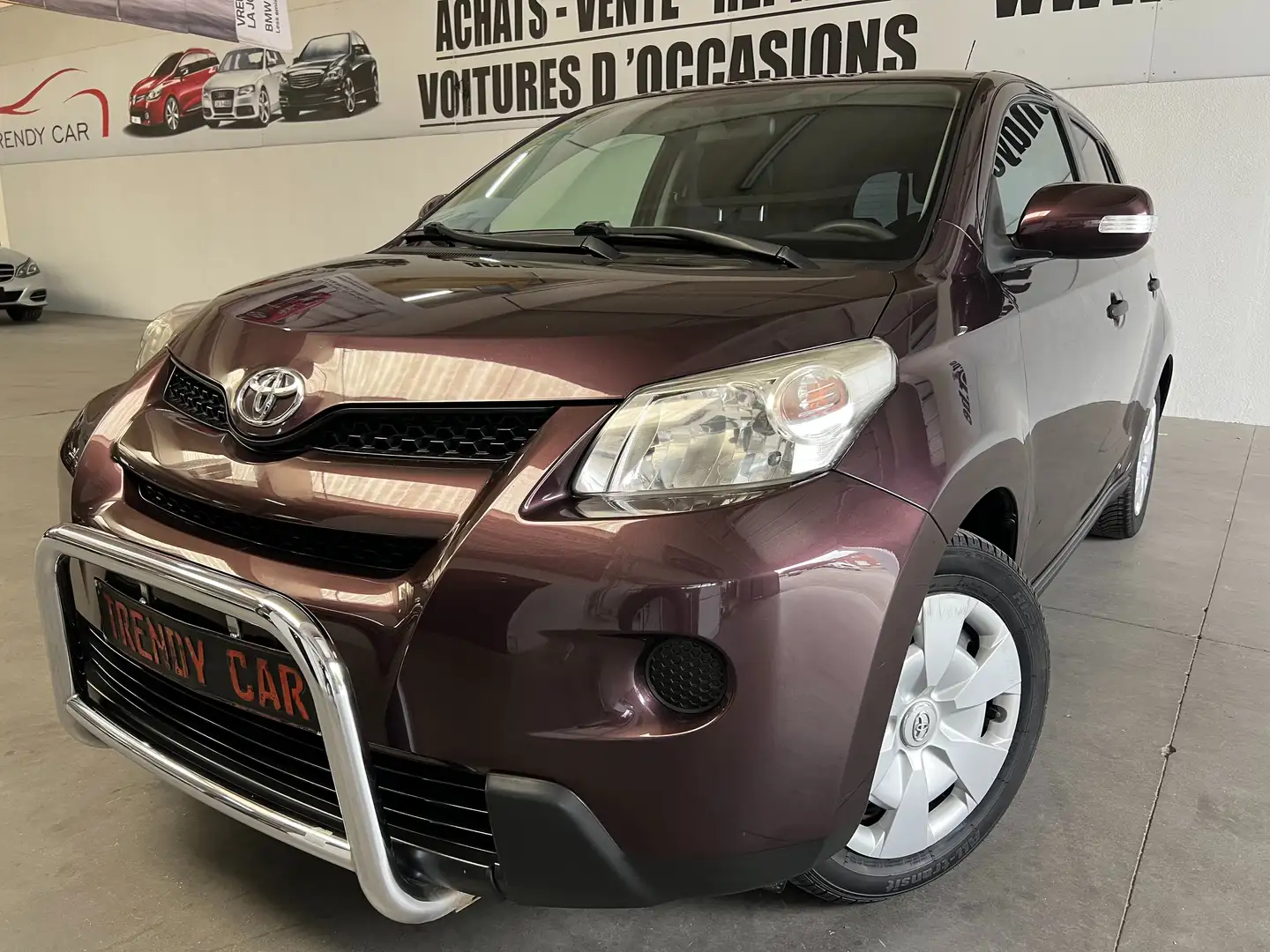 Toyota Urban Cruiser 1.33i VVT-i Luna Mor - 1