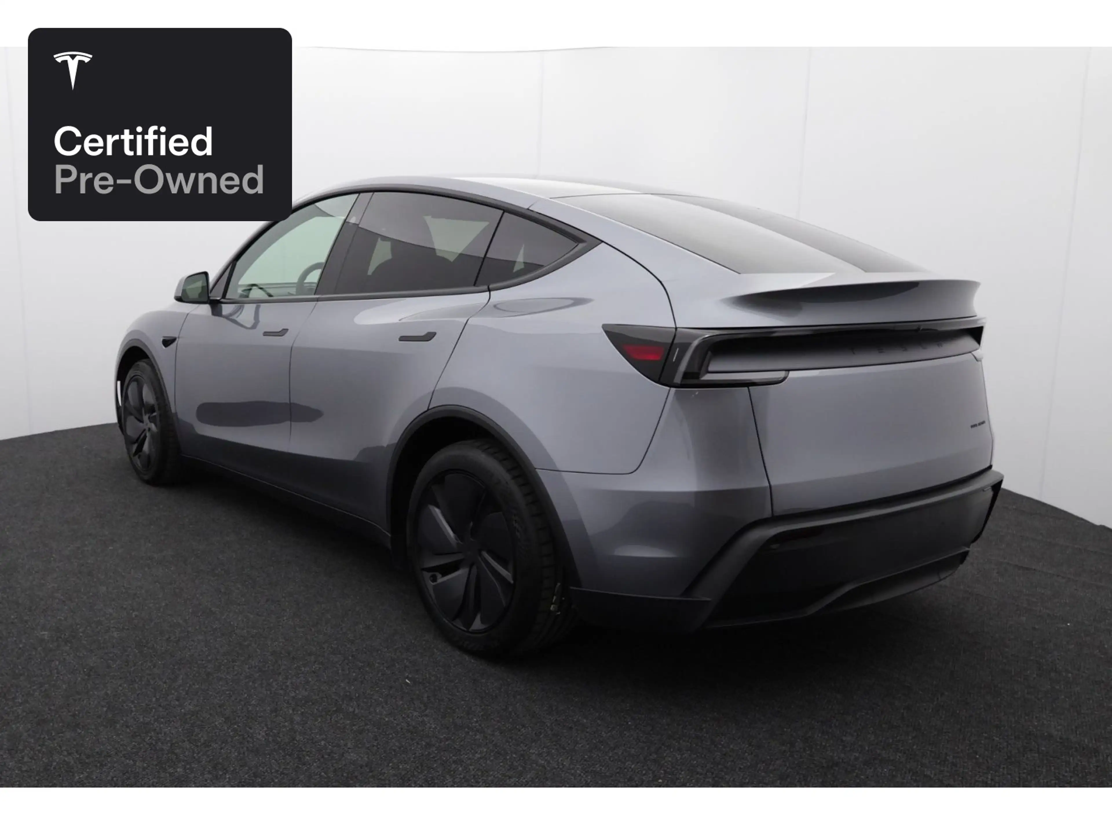 Tesla Model Y Long Range AWD "Certified Pre-Owned" — photo 6