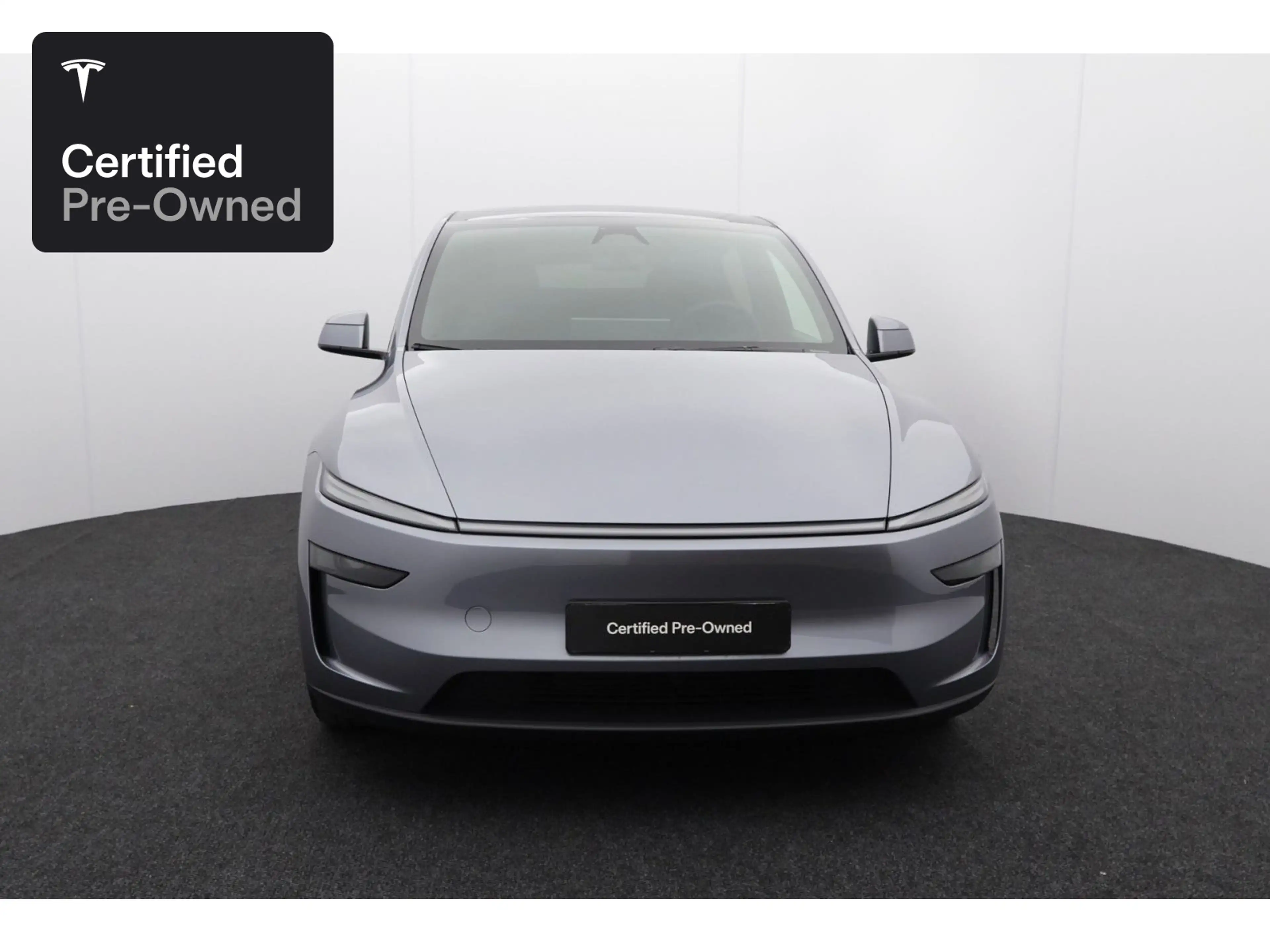 Tesla Model Y Long Range AWD "Certified Pre-Owned" — photo 4