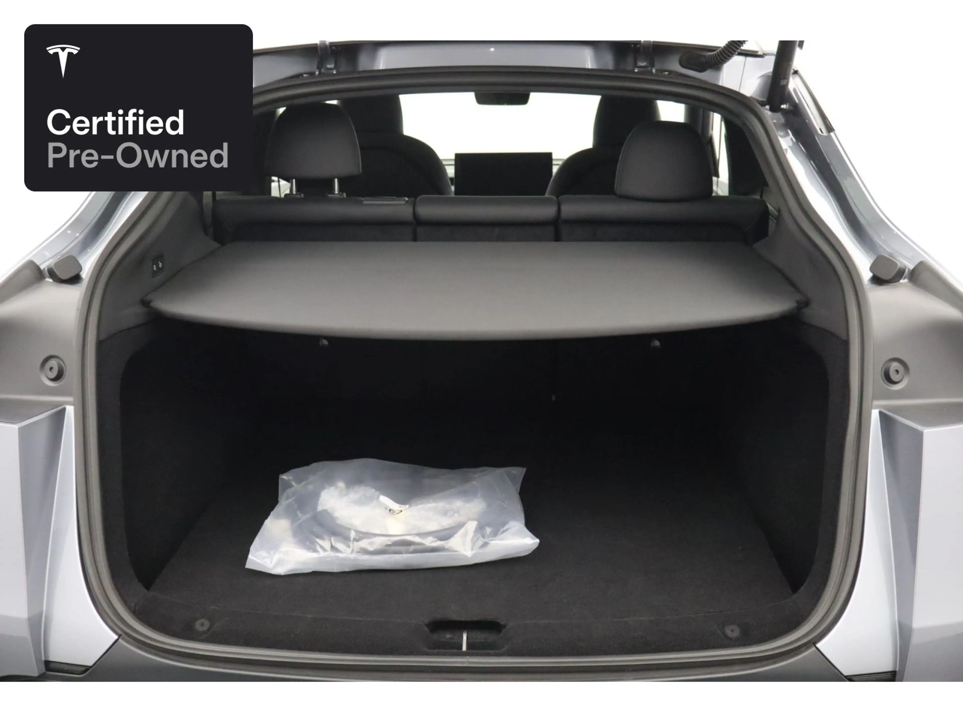 Tesla Model Y Long Range AWD "Certified Pre-Owned" — photo 14