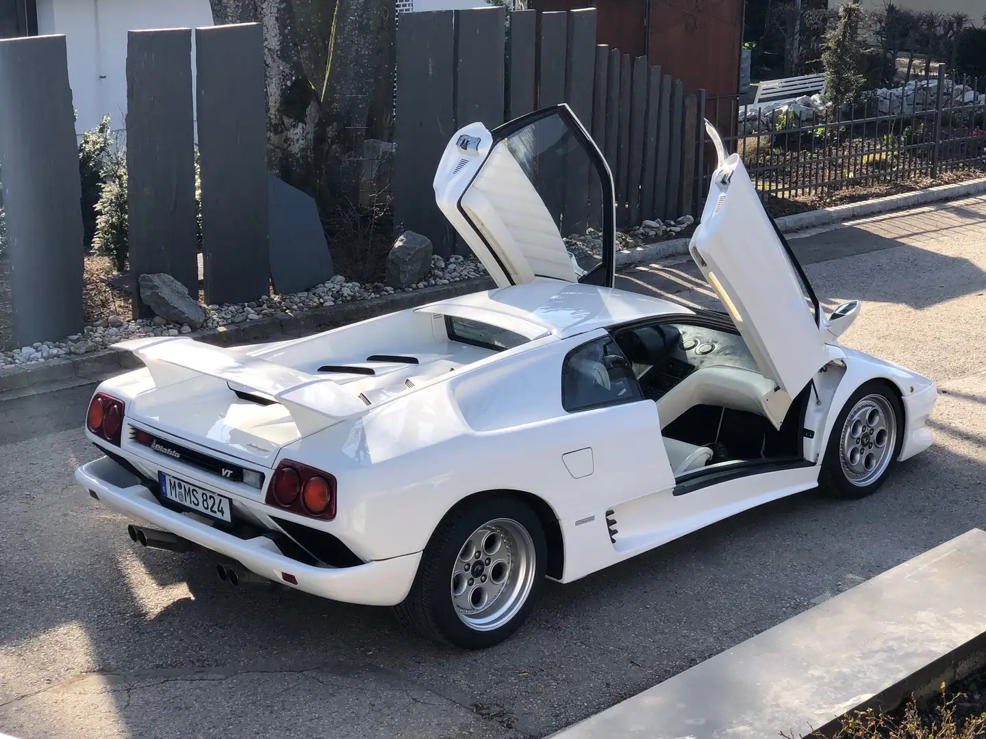 Lamborghini Diablo VT White - 2