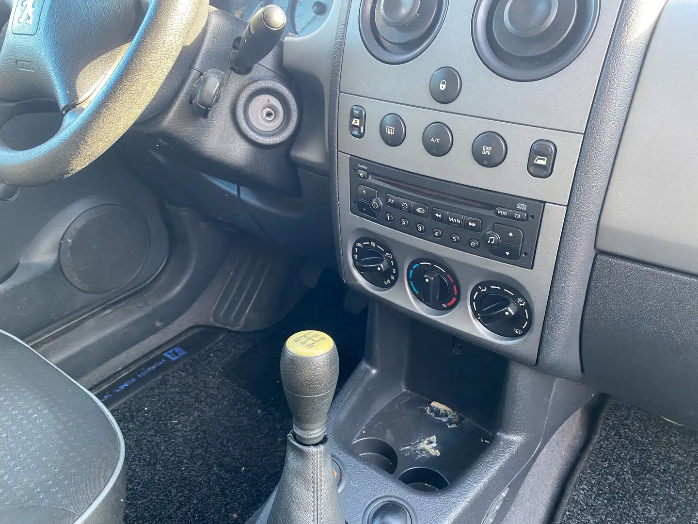 Citroen Berlingo Advance Klima Behindertengerechtes Auto Rojo - 2