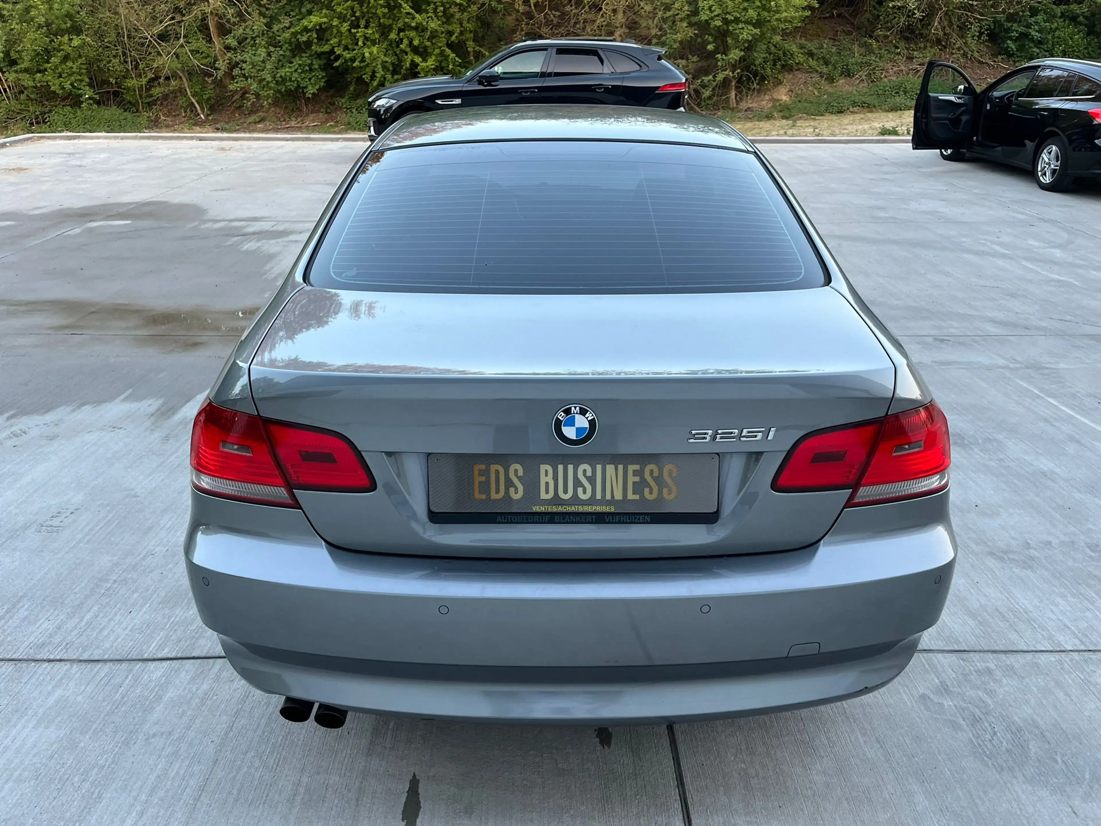 BMW 325 Coupé 325iA — photo 9