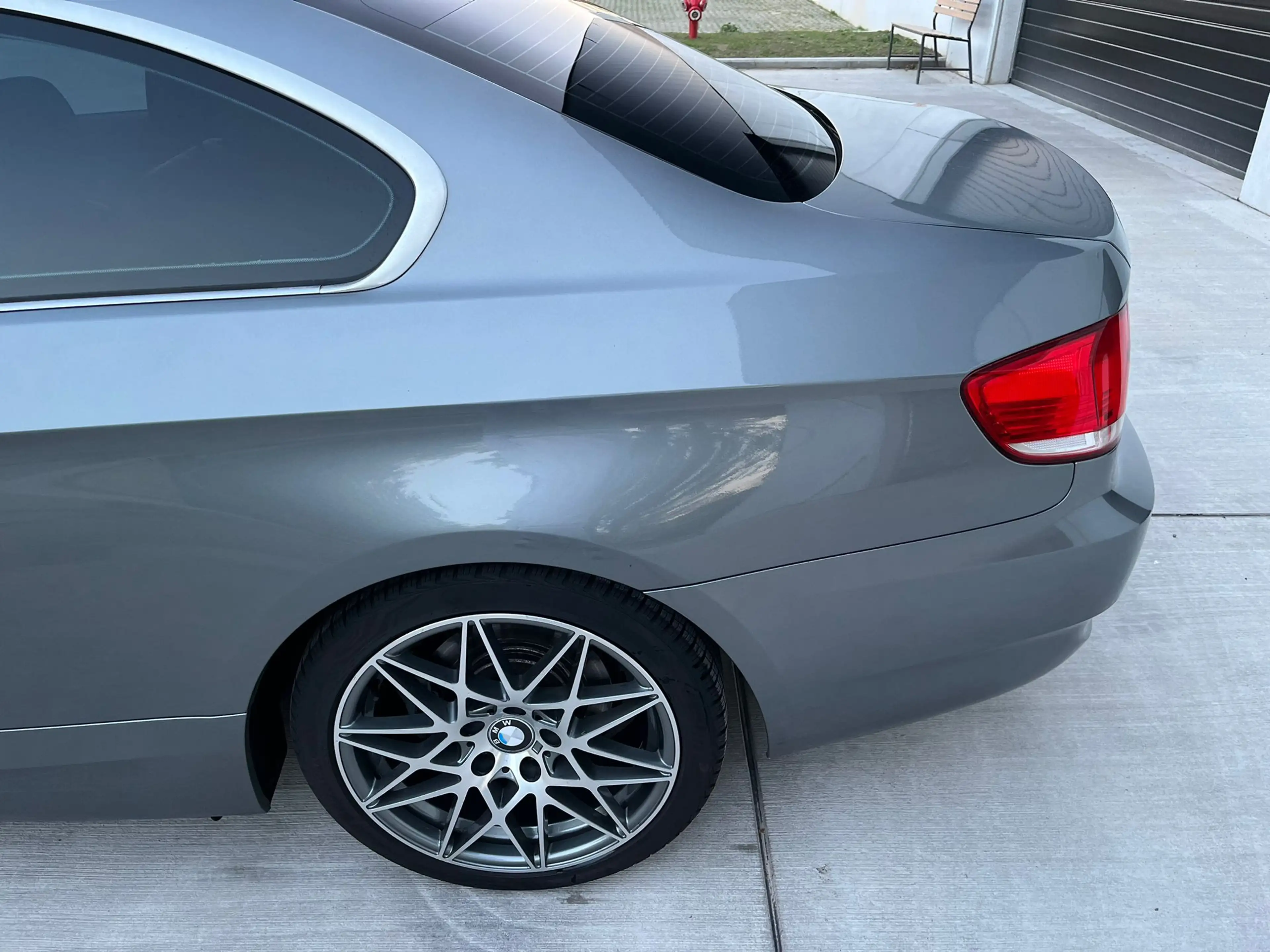 BMW 325 Coupé 325iA — photo 6