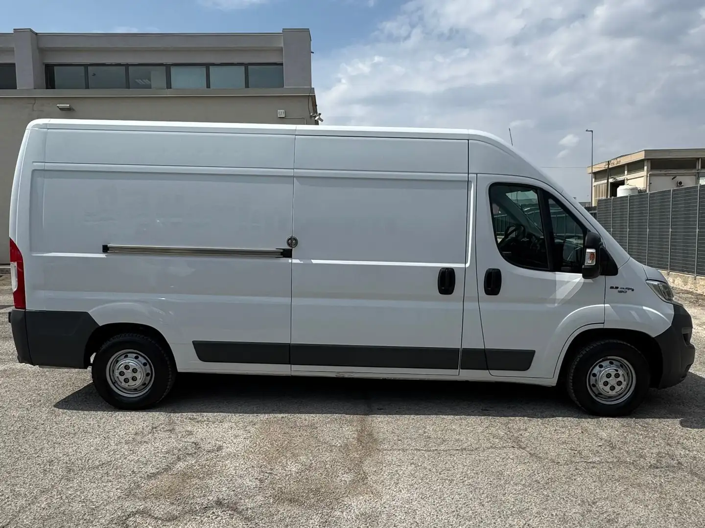 Fiat Ducato 35 L2H2 2.3MJ FURGONE PASSO LUNGO TETTO ALTO 3PTI Bianco - 2