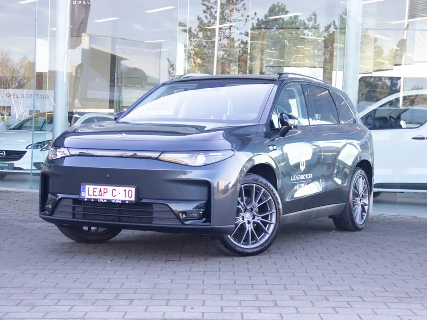 Leapmotor C10 DESIGN 218PK WLTP 420KM |NIEUW|STOCKDEAL| Grijs - 1