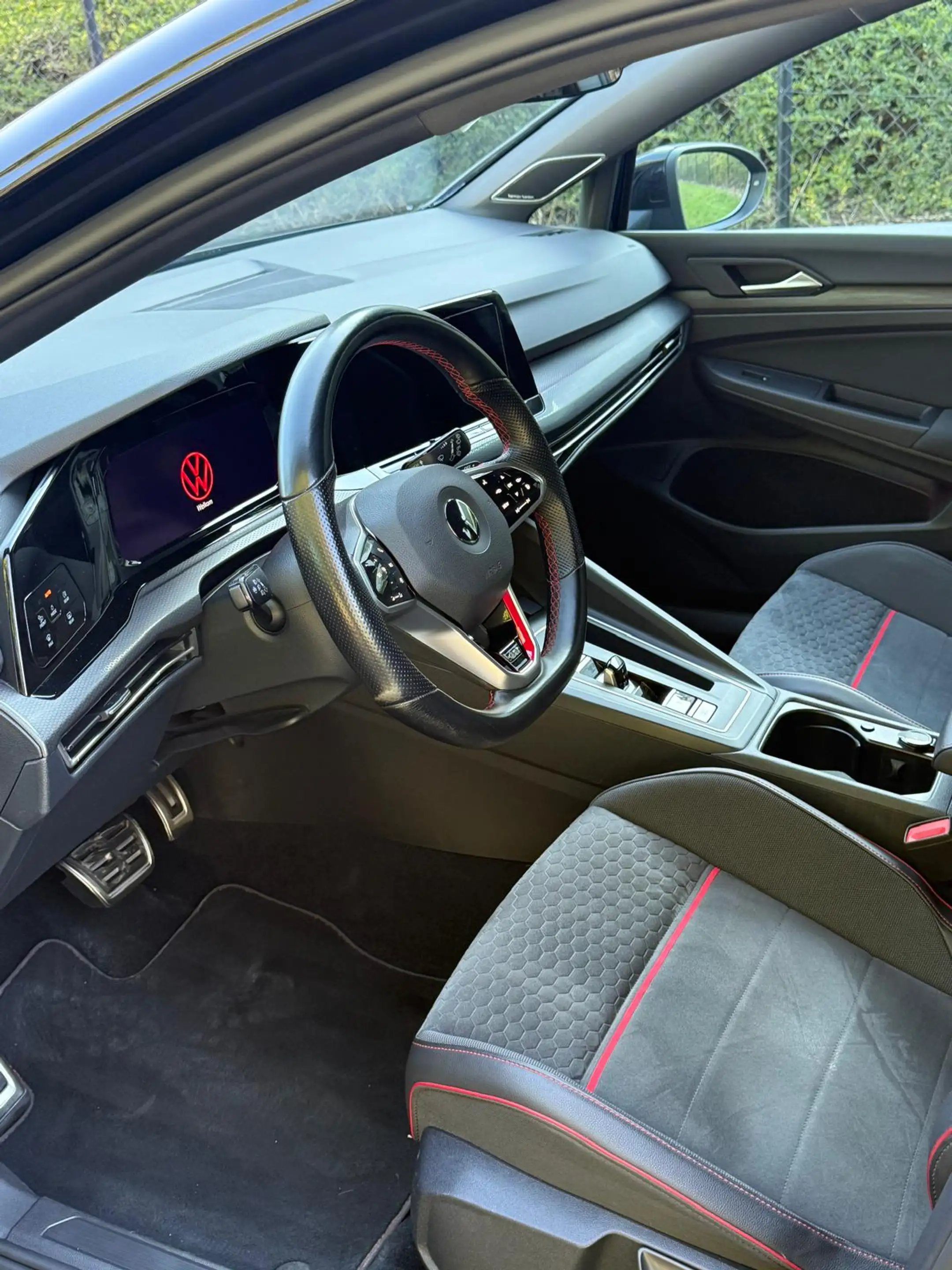Volkswagen Golf GTI Golf 2.0 TSI GTI Clubsport OPF DSG — photo 8