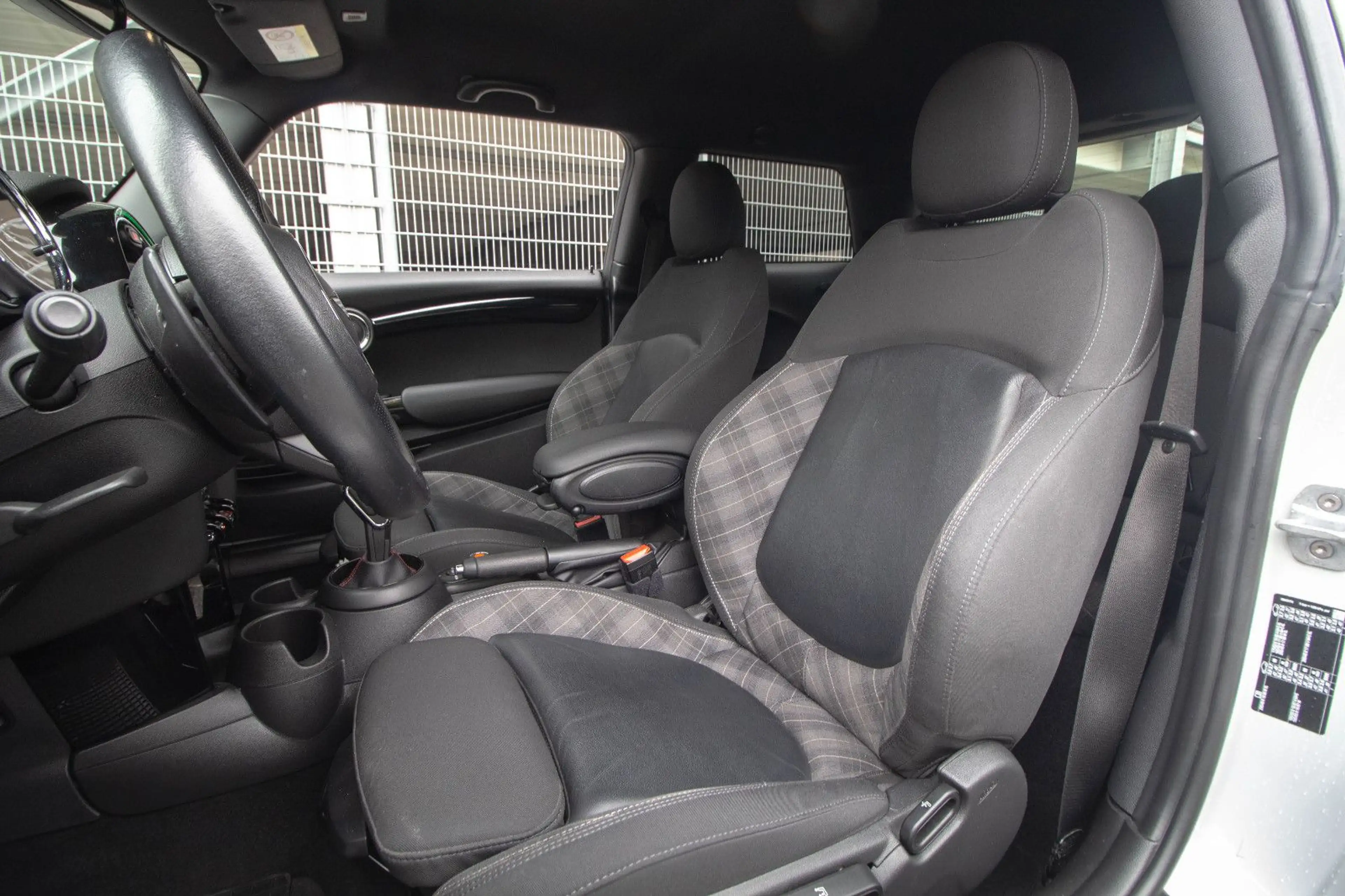 MINI Cooper SD 3-trg. Sport-Aut. *JCW Lenk*LED*Leder* — photo 2