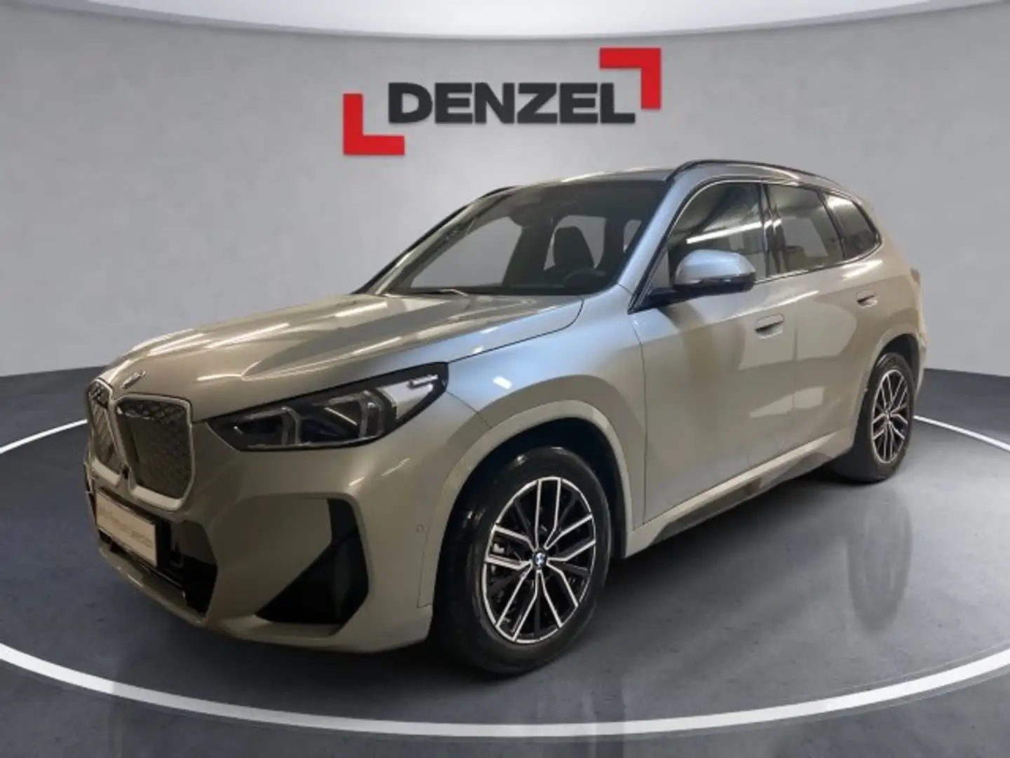 BMW iX1 eDrive20 U11 HB0 Silber - 1