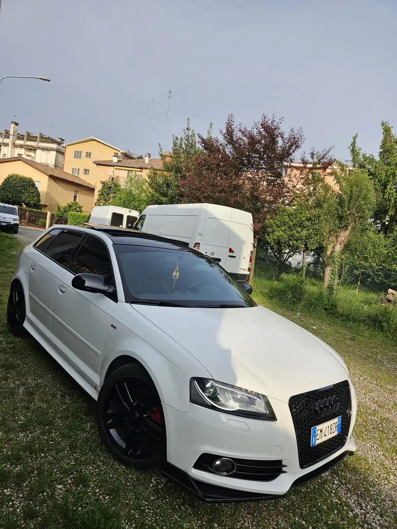 Audi A3 1.6  diesel  ambiente  s-line Bianco - 2