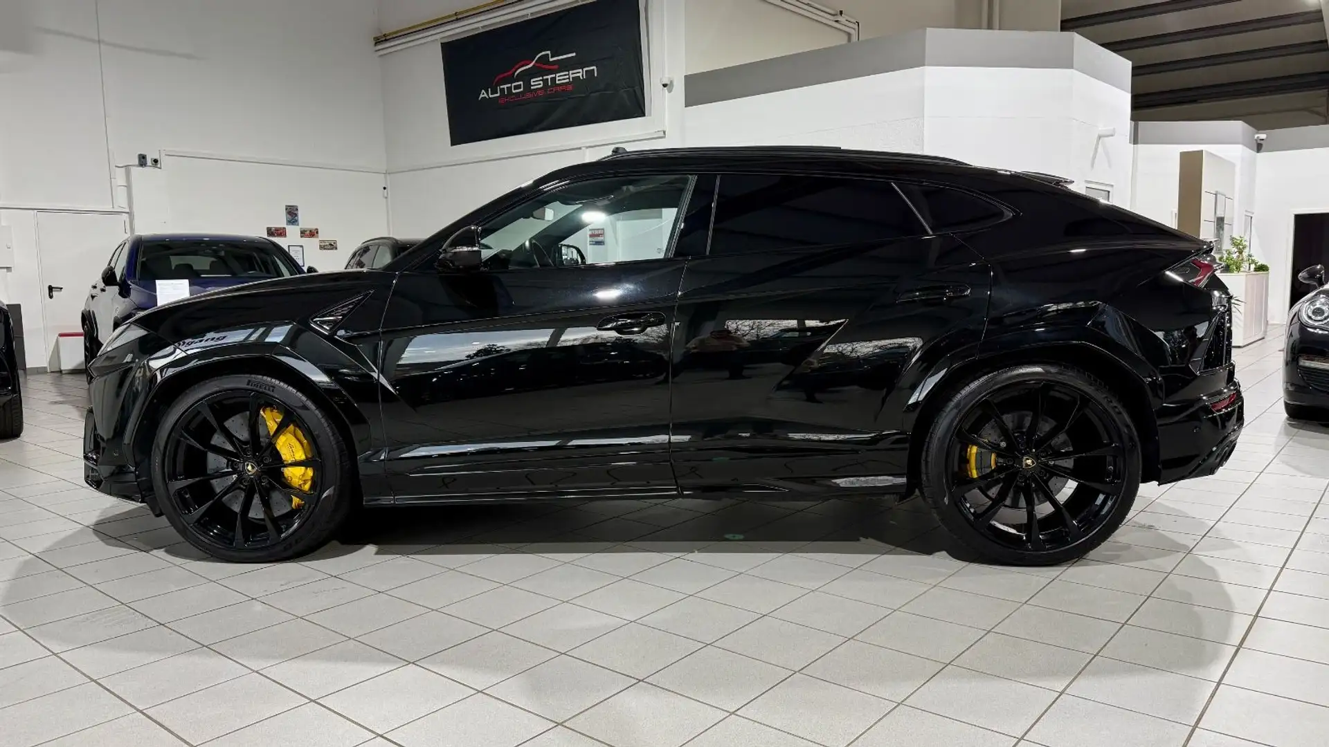 Lamborghini Urus RSE CARBON STERNENHIMMEL LAMBO-GARANTIE Schwarz - 2
