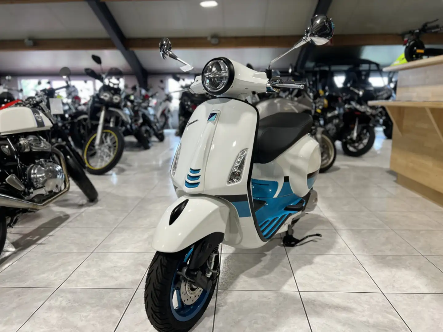 Vespa Primavera 125 VIBE Blanc - 2