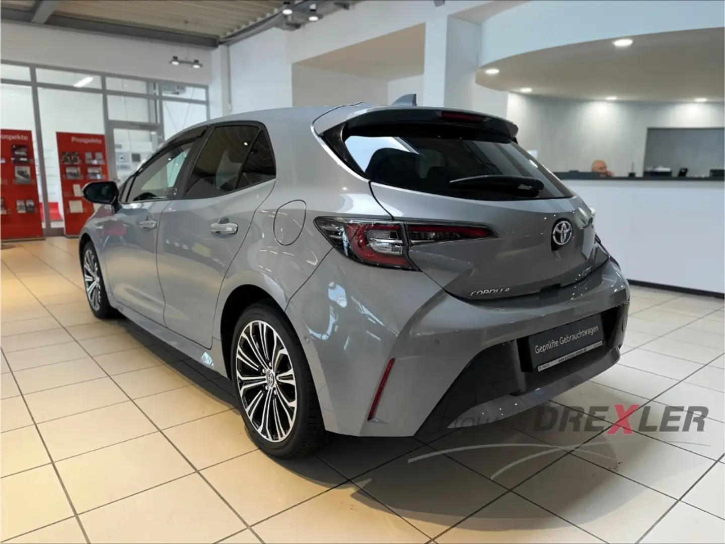 Toyota Corolla Hybrid Team D (Kamera, Apple Carplay) Grigio - 2