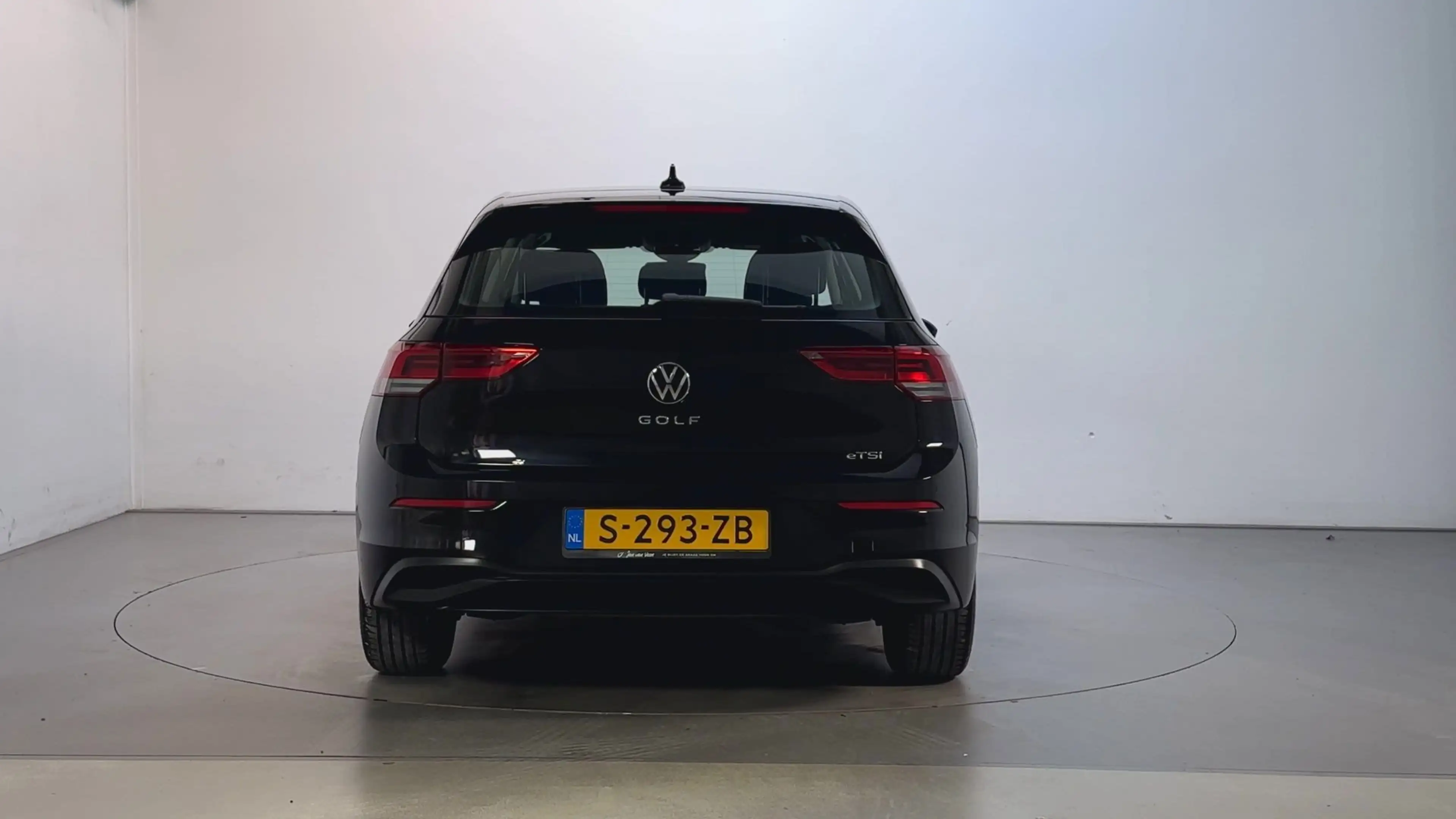 Volkswagen Golf 1.0 eTSI DSG 110pk Life Business Sfeerverlichting — photo 10