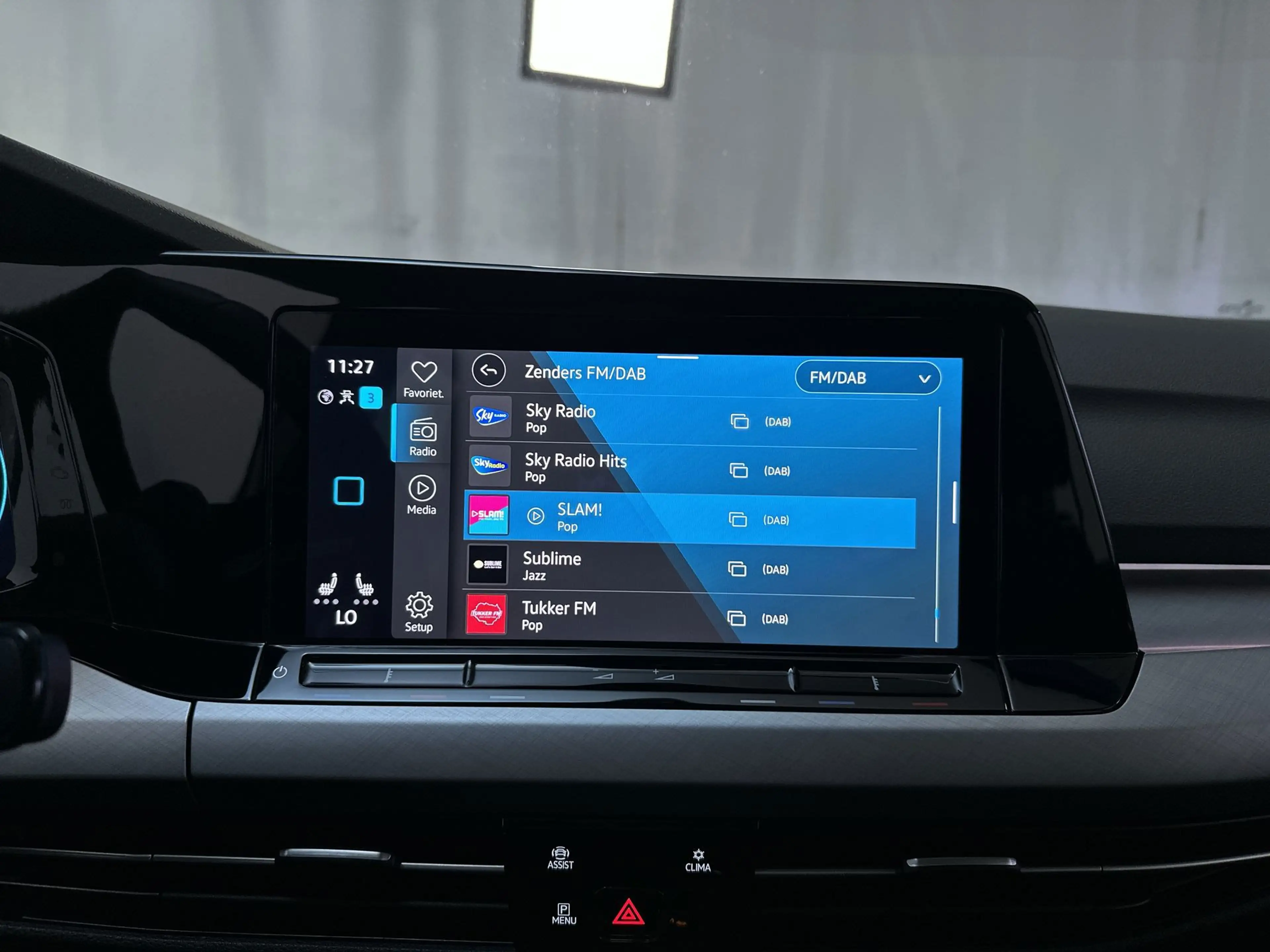 Volkswagen Golf 1.0 eTSI DSG 110pk Life Business Sfeerverlichting — photo 9