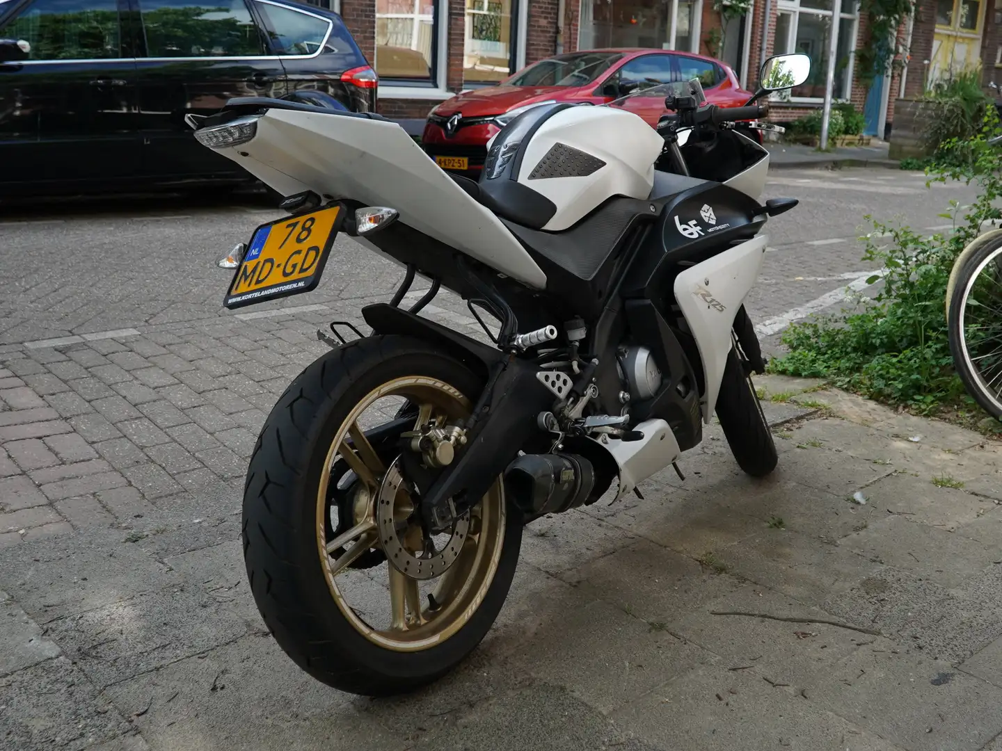 Yamaha YZF-R125 RE06 Alb - 2