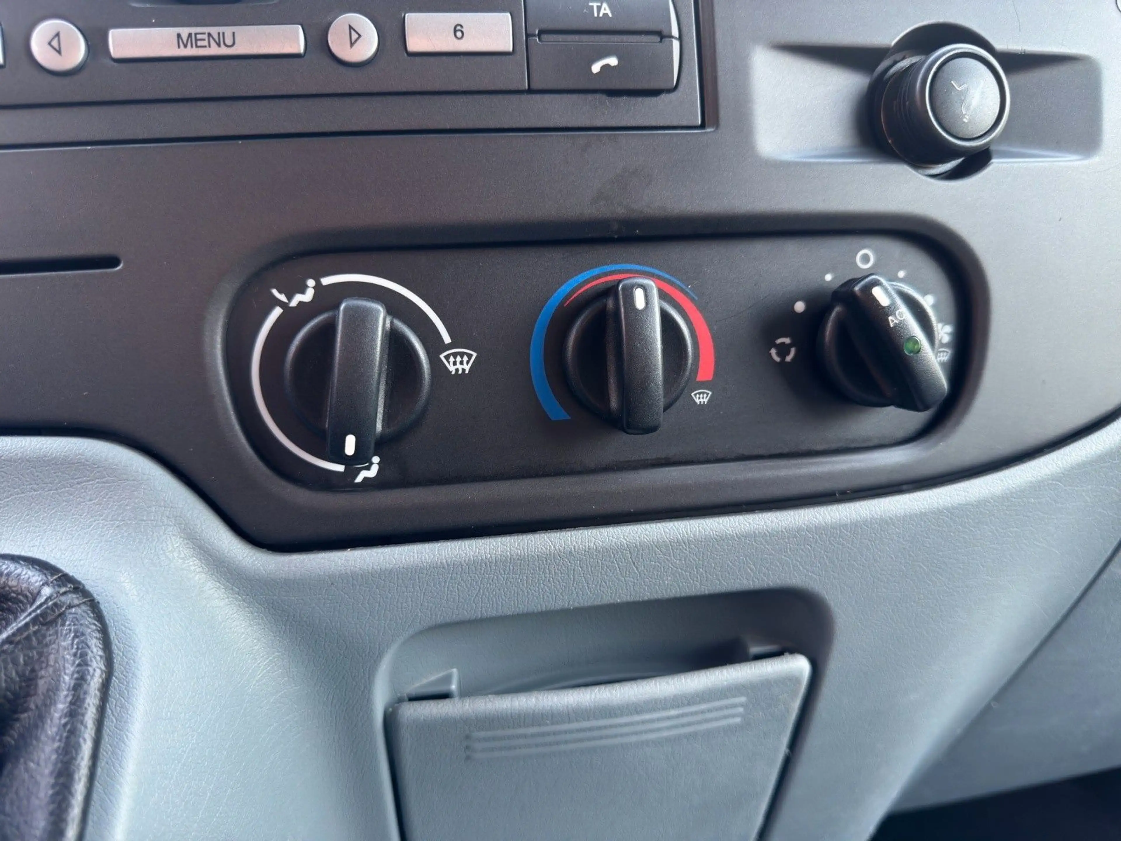 Ford Transit 4x4 TÜV/SERVICE — photo 13