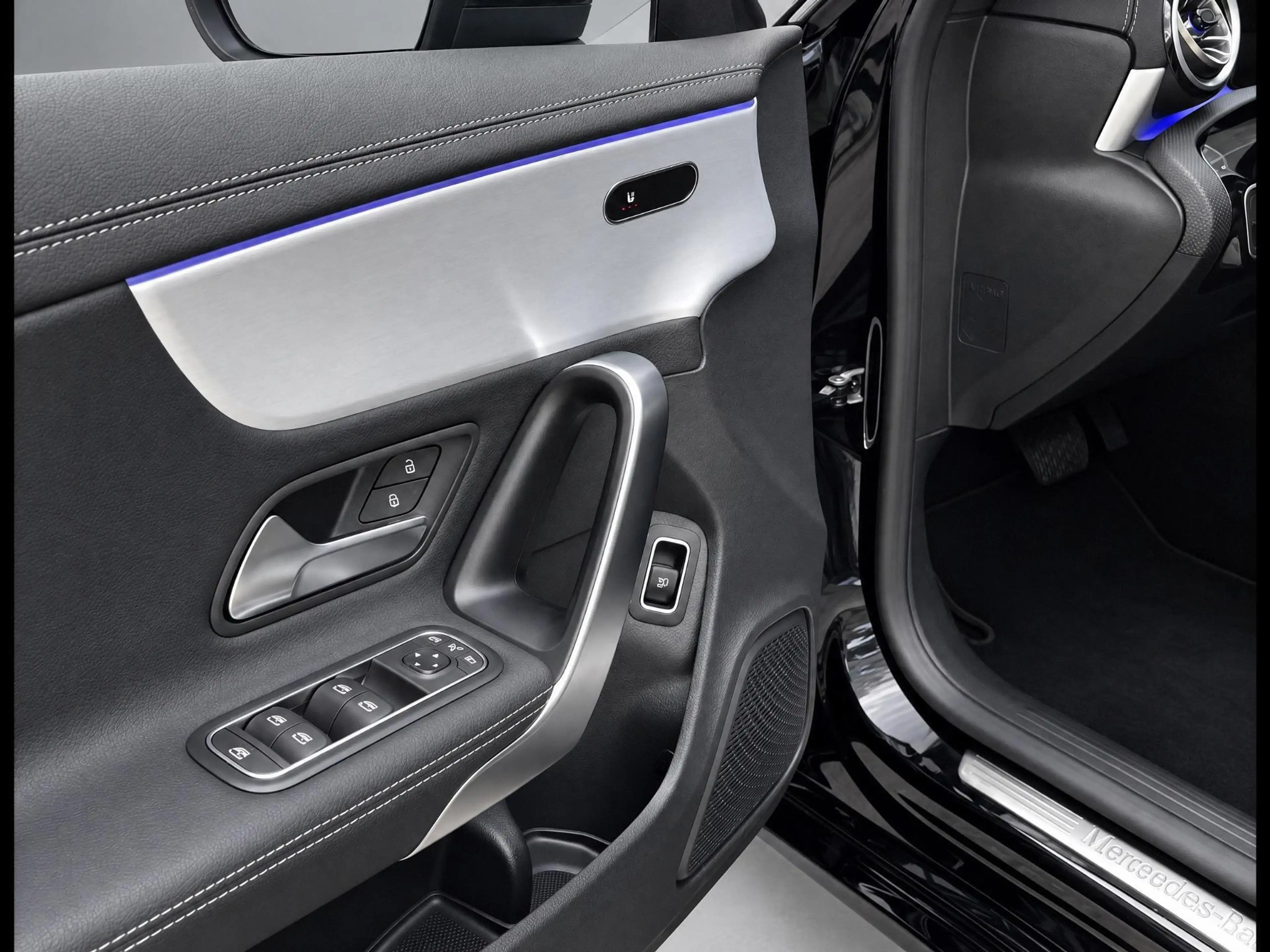 Mercedes-Benz CLA 180 Shooting Brake Star Edition Luxury | Panoramadak | — photo 11