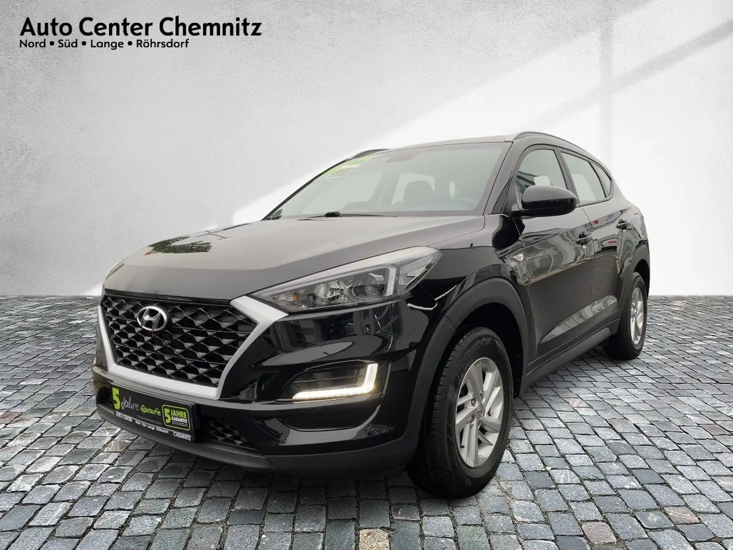 Hyundai TUCSON 1.6 Select KlimaA/Servo/ZV/SpurH Schwarz - 2