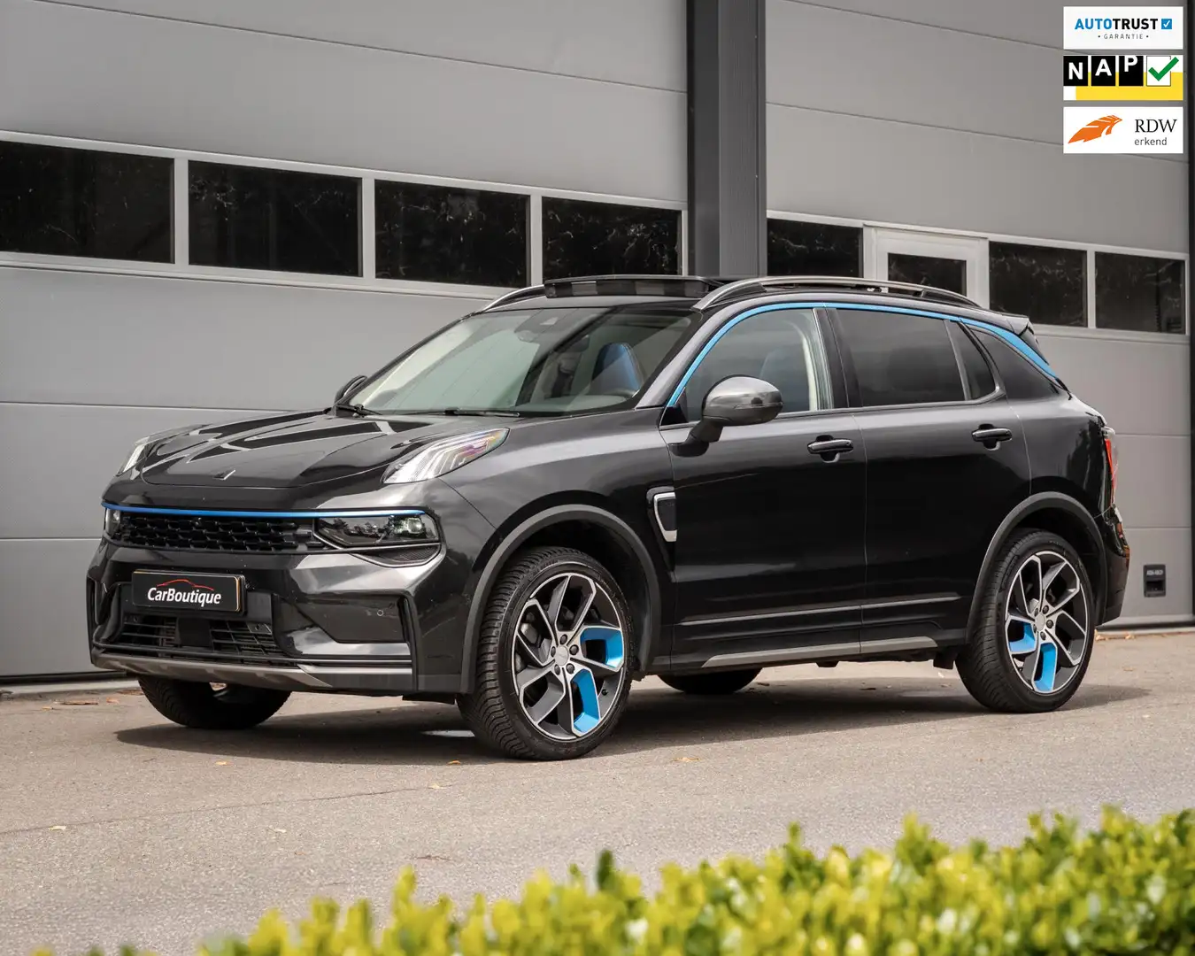 Lynk & Co 01 1.5 I Carplay I Pano I 360 I Infinity I Adaptive C Negro - 1