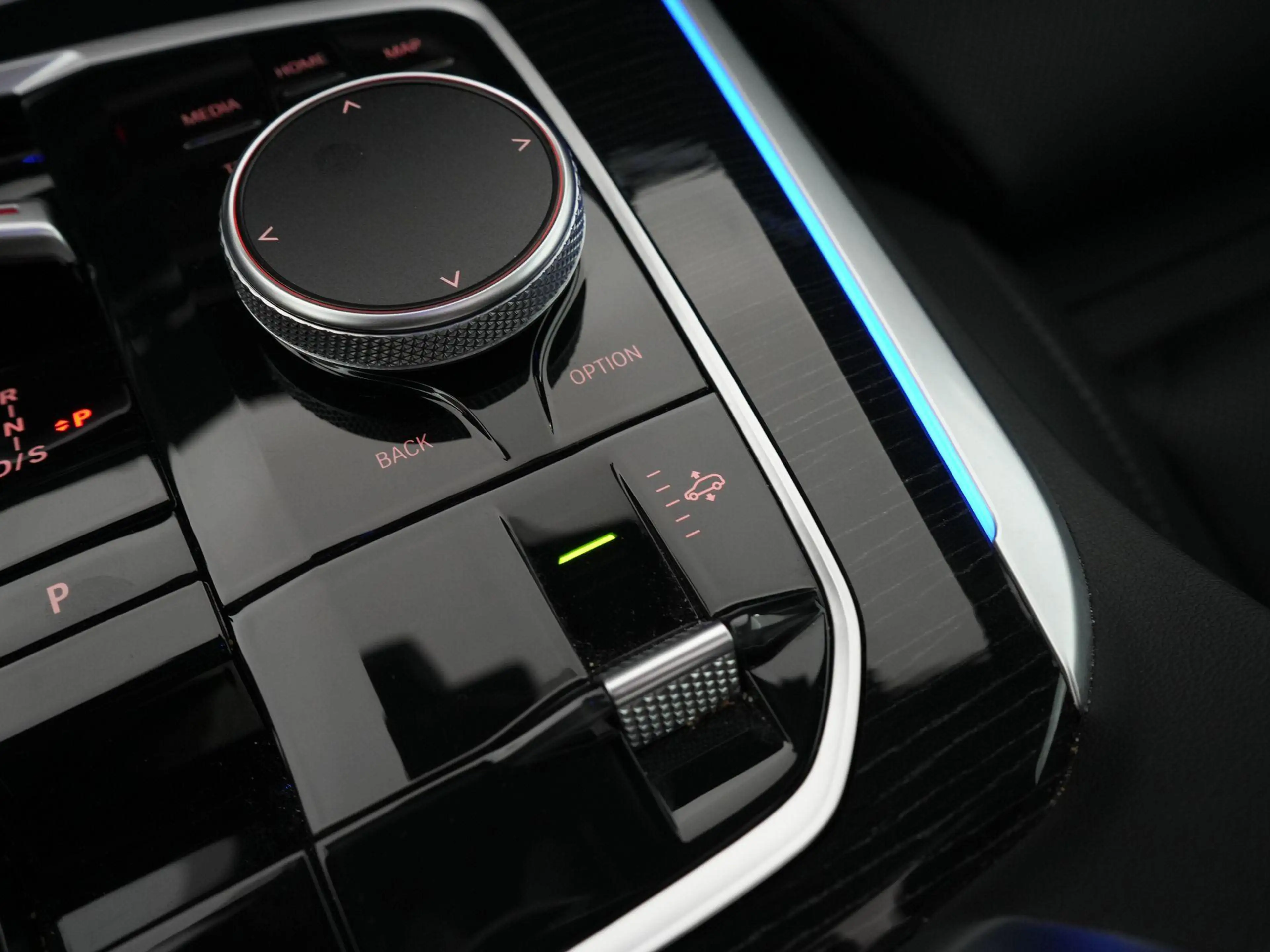 BMW X5 xDrive50e 489pk Launch Edition |Maxton|M-sport|pan — photo 37