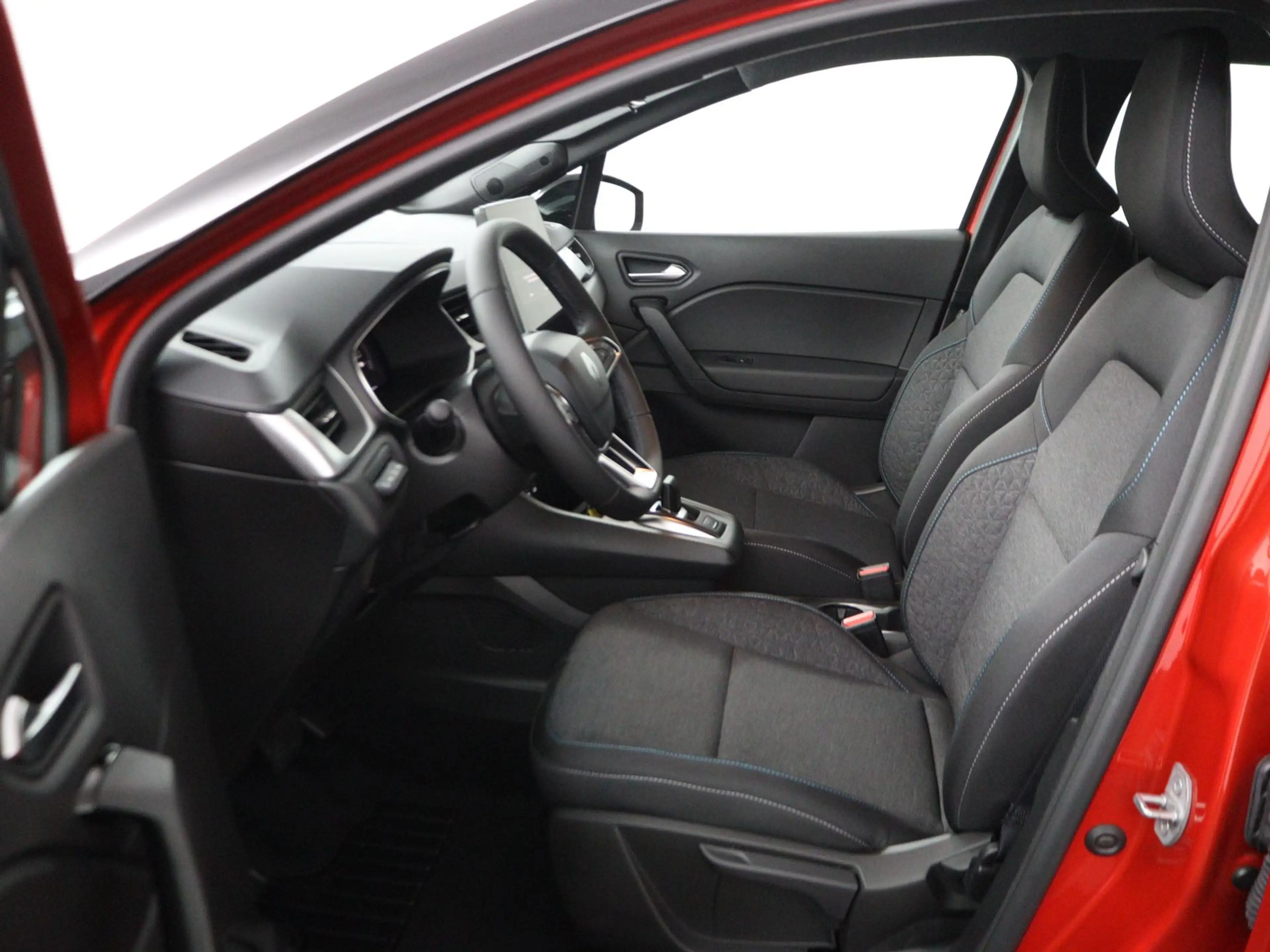 Renault Captur evolution full hybrid E-Tech 160 | pack navigation — photo 14