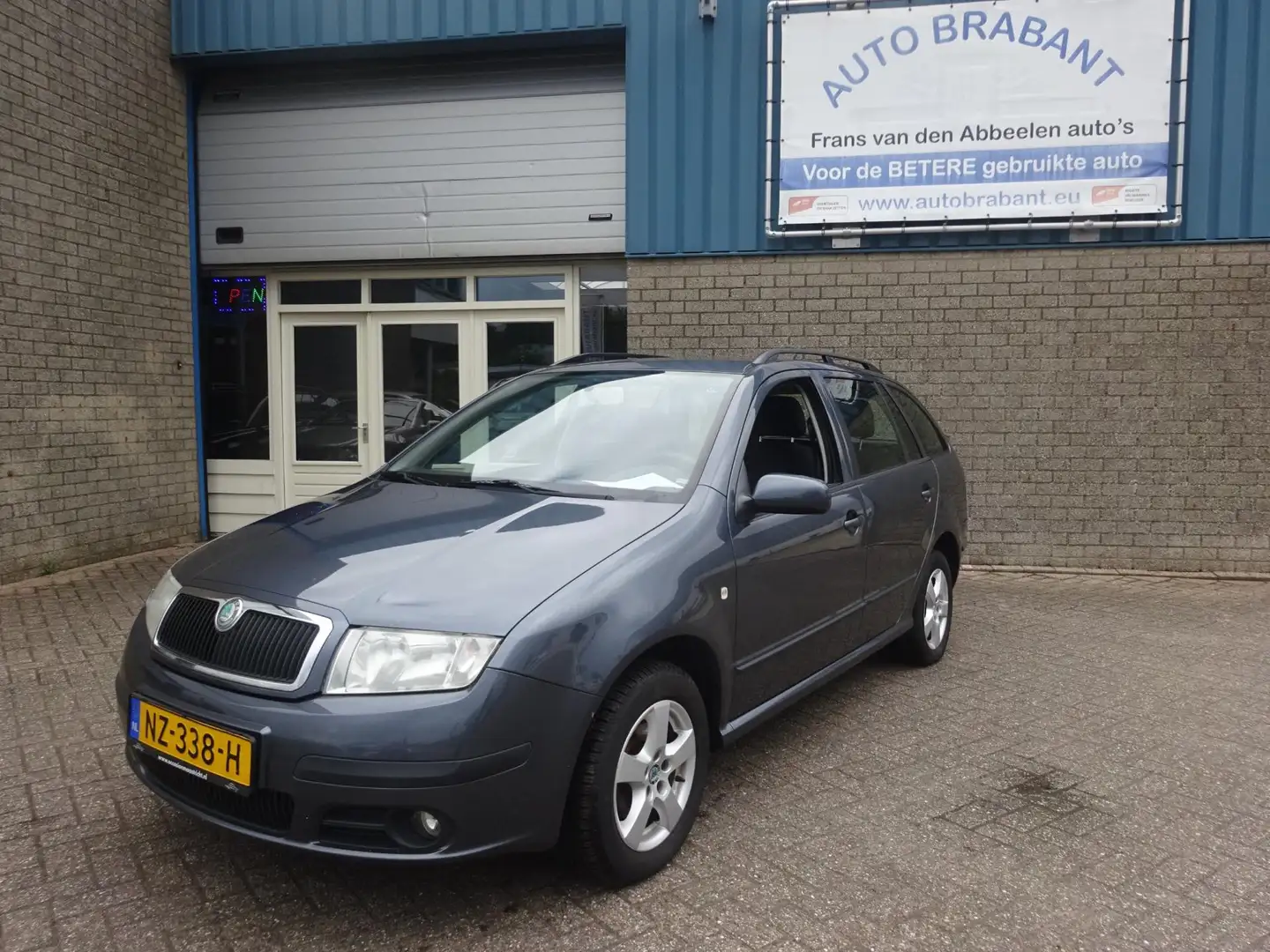 Skoda Fabia Combi 1.4-16V Spirit Gris - 1