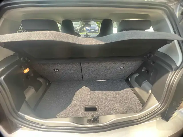 Volkswagen Up! view 15