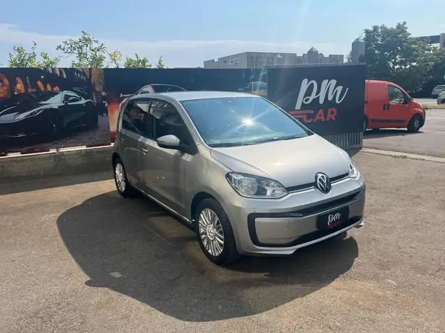 Volkswagen Up! view 3