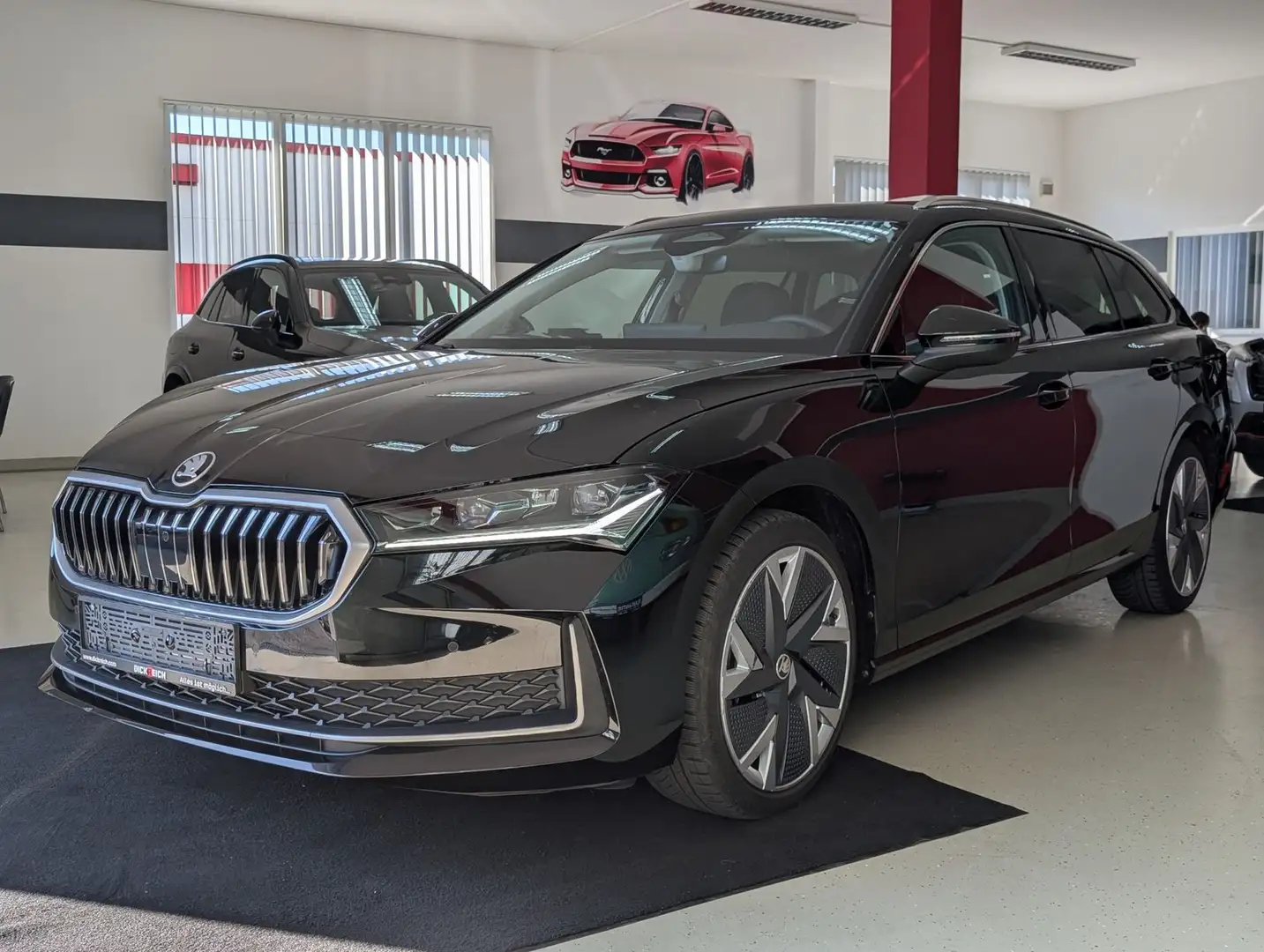 Skoda Superb IV 2.0TDI DSG 4x4 MATRIX ACC NEUES MODELL Schwarz - 1