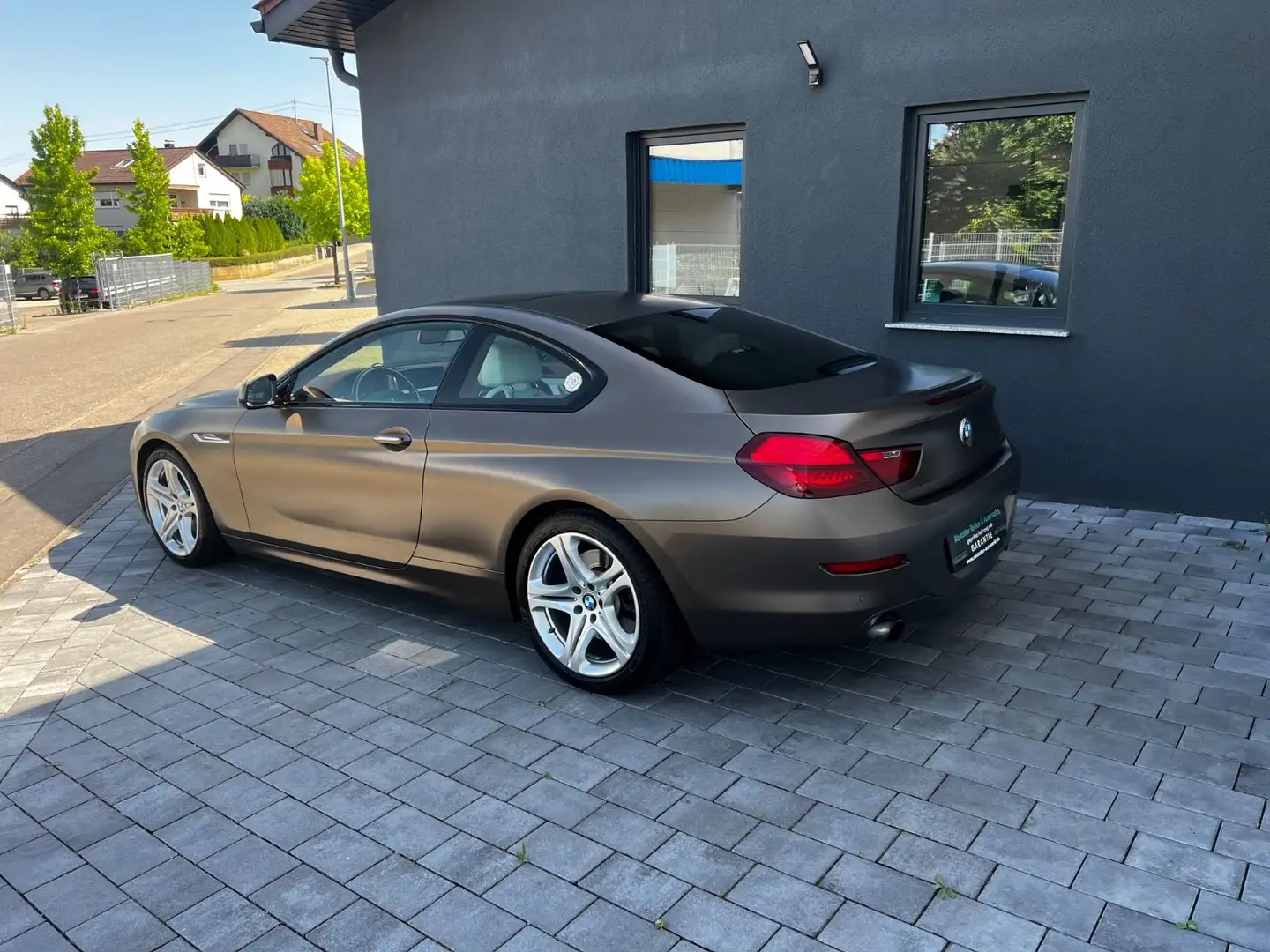 BMW 640 6 Coupe 640 i Individual 1.Hand Braun - 2