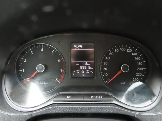 Volkswagen Polo view 10