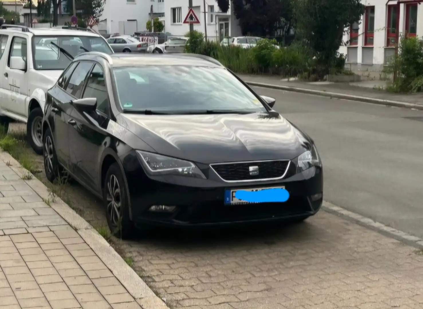 SEAT Leon ST 1.4 TSI Start&Stop Style Černá - 1