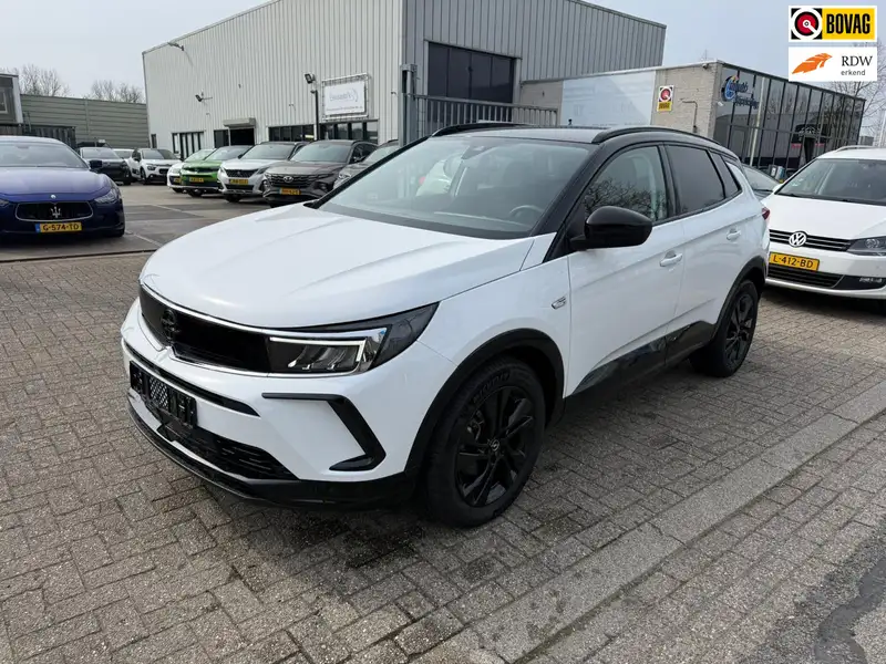 OPEL Grandland