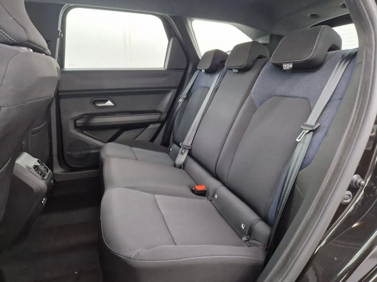 Dacia Bigster Expression TCe 130 4x4🚀🔍Vorführwagen Schwarz - 2