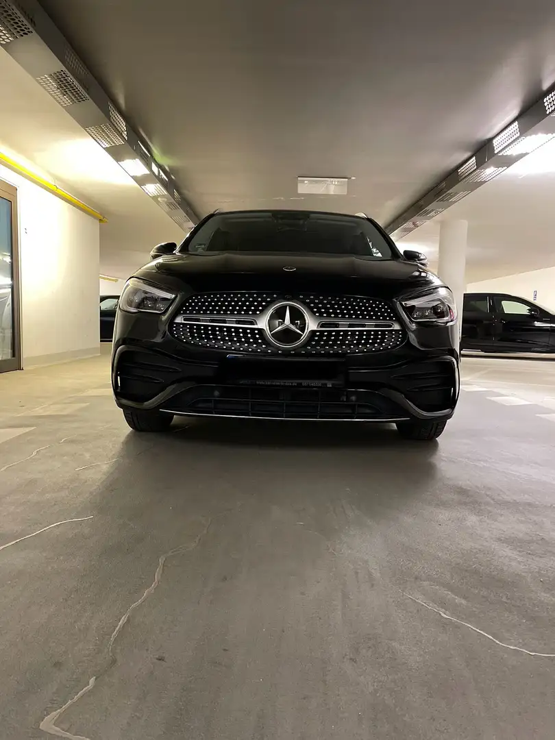 Mercedes-Benz A 220 d 8G-DCT AMG Line Czarny - 1