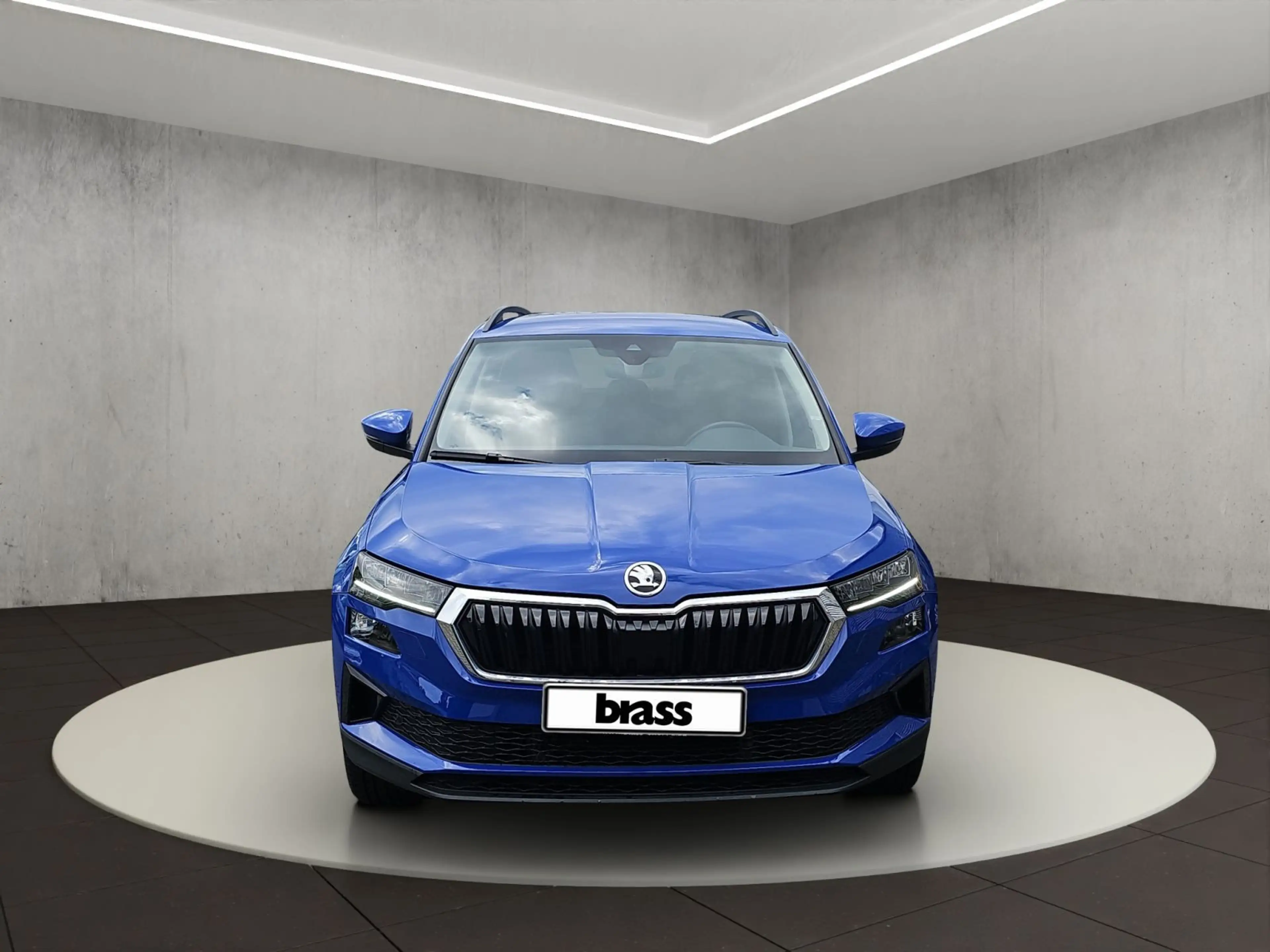 Skoda Karoq Selection 1,5 TSI 110 kW 6-Gang-Schaltgetr — photo 8