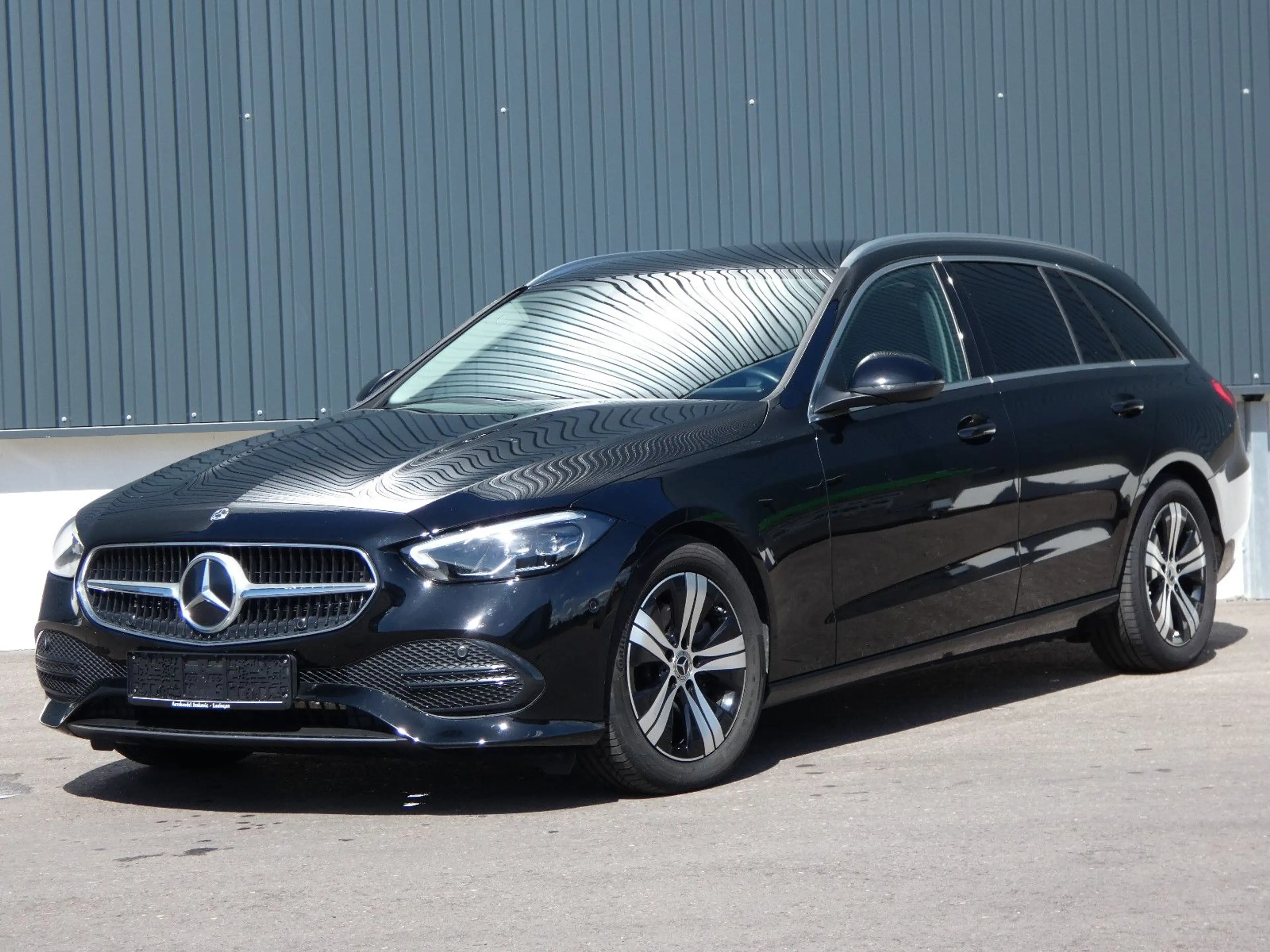 Mercedes-Benz C 200 d T Avantgarde Distronic LED Navi 1-Hand
