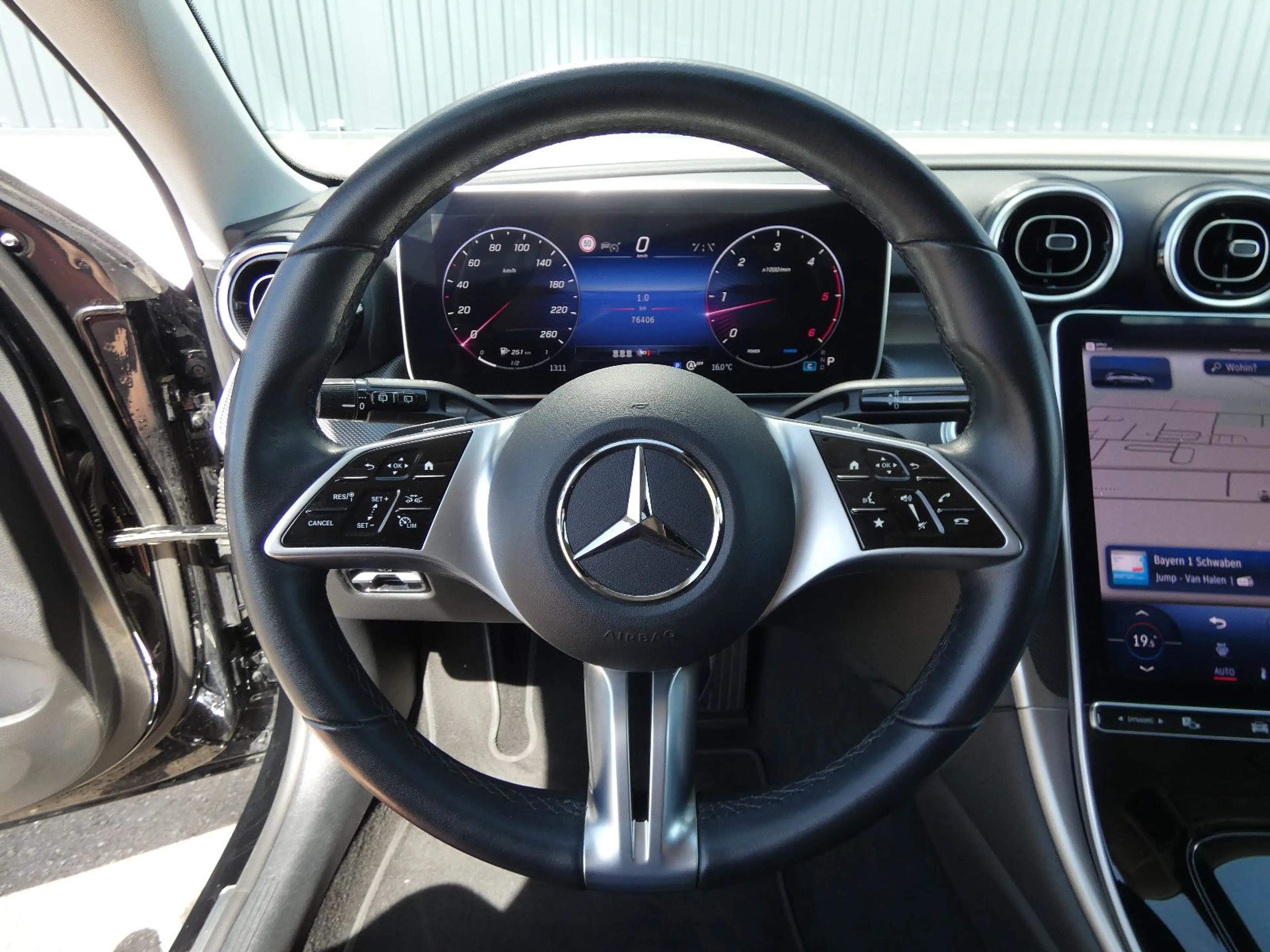 Mercedes-Benz C 200 d T Avantgarde Distronic LED Navi 1-Hand — photo 13