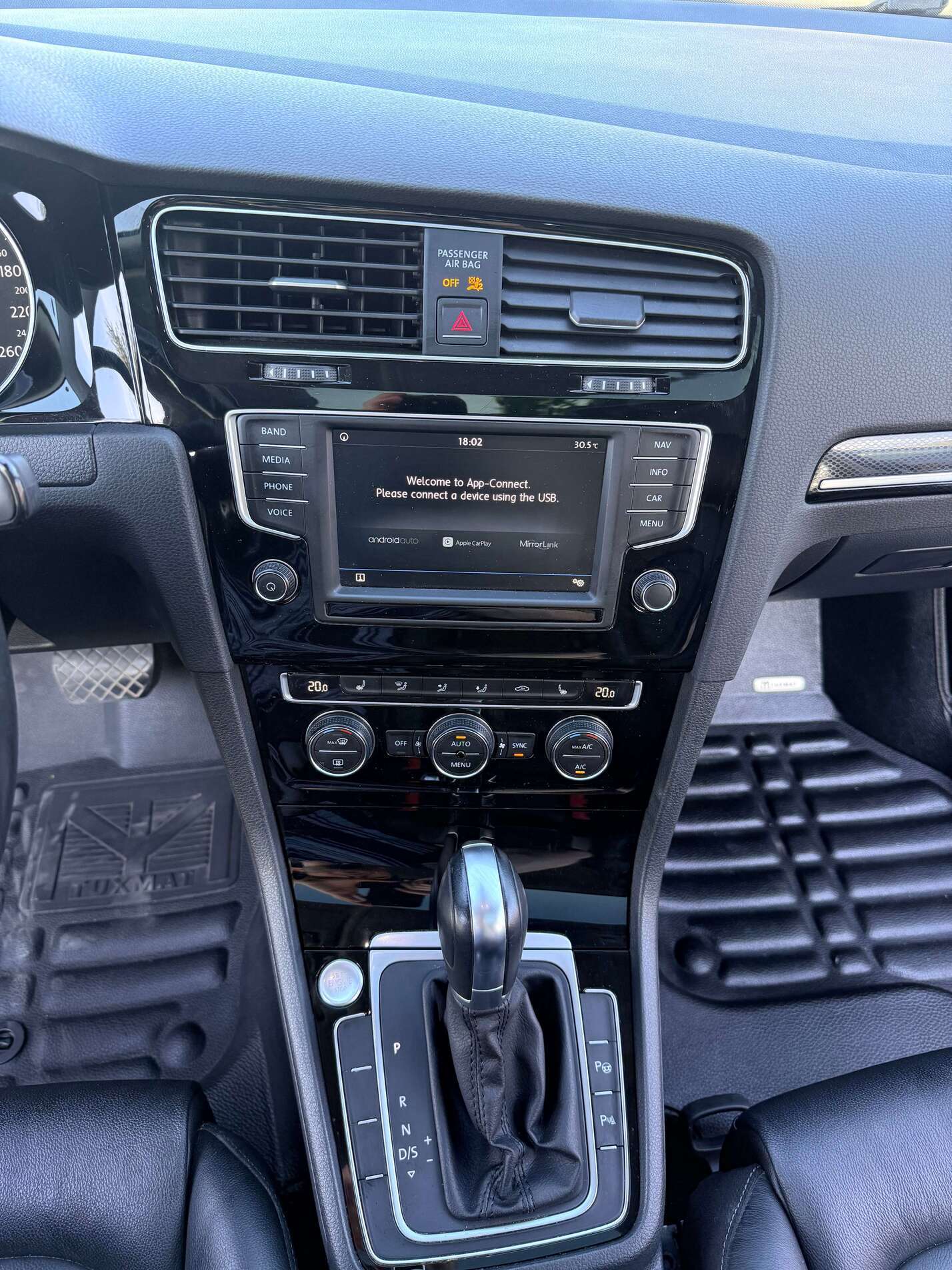 2017 Volkswagen Golf Highline thumb 14