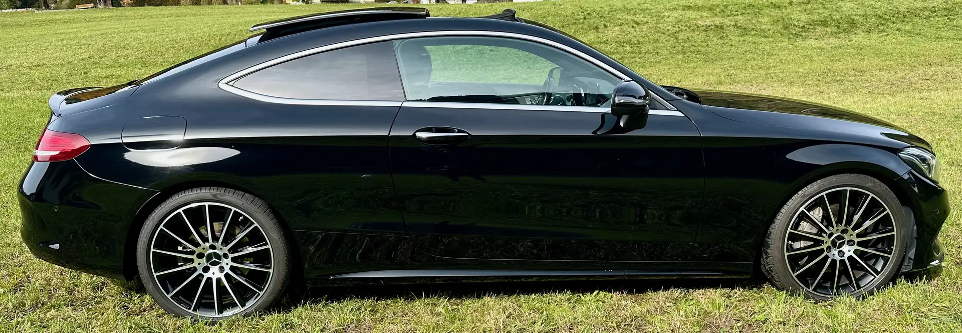 Mercedes-Benz C 250 C 250 d Coupe 4Matic Aut. Schwarz - 1