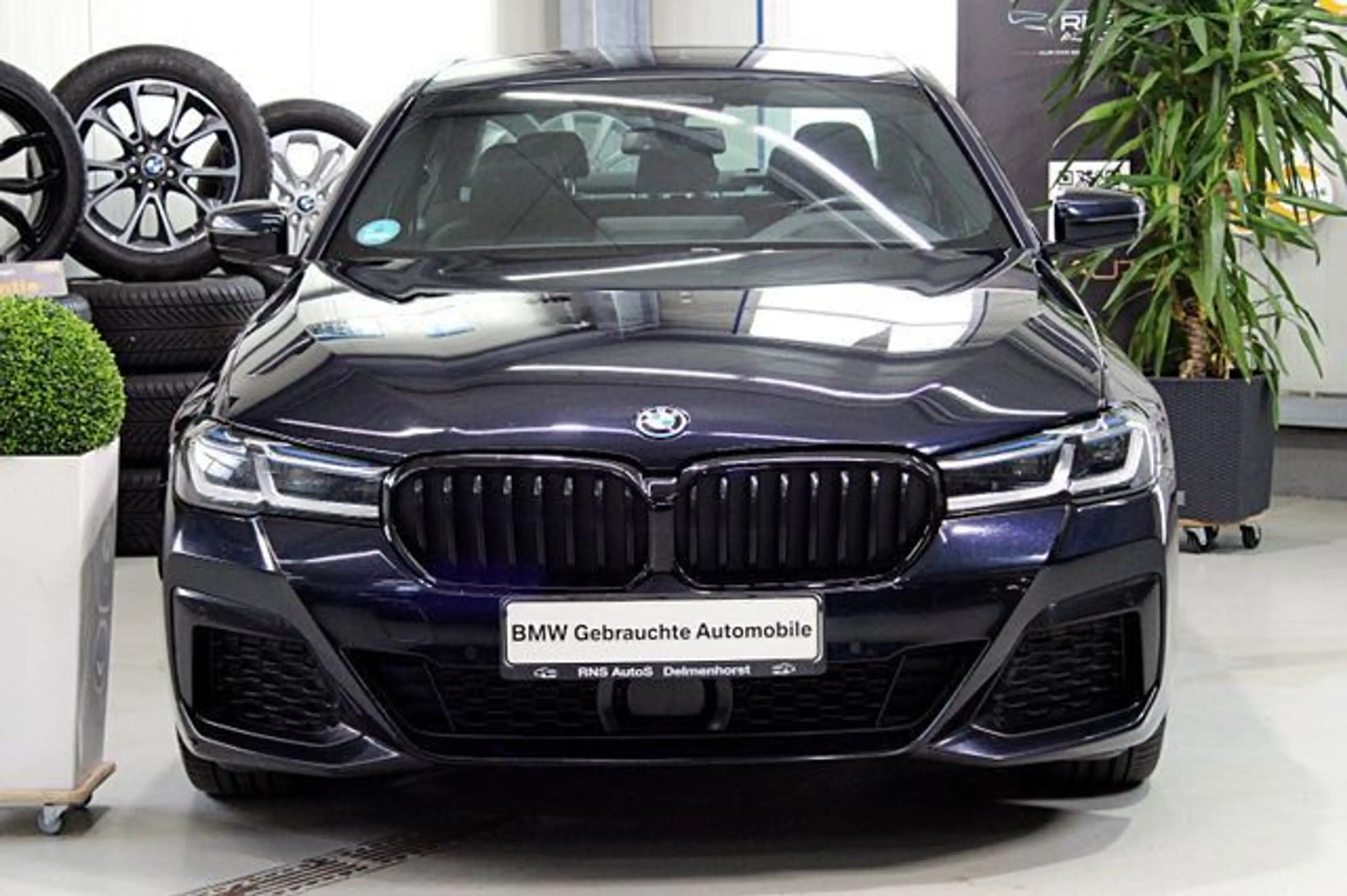 BMW 545 e xDrive,HUD,M-Sport Pro,H&K,Laser,Belüftung — photo 2