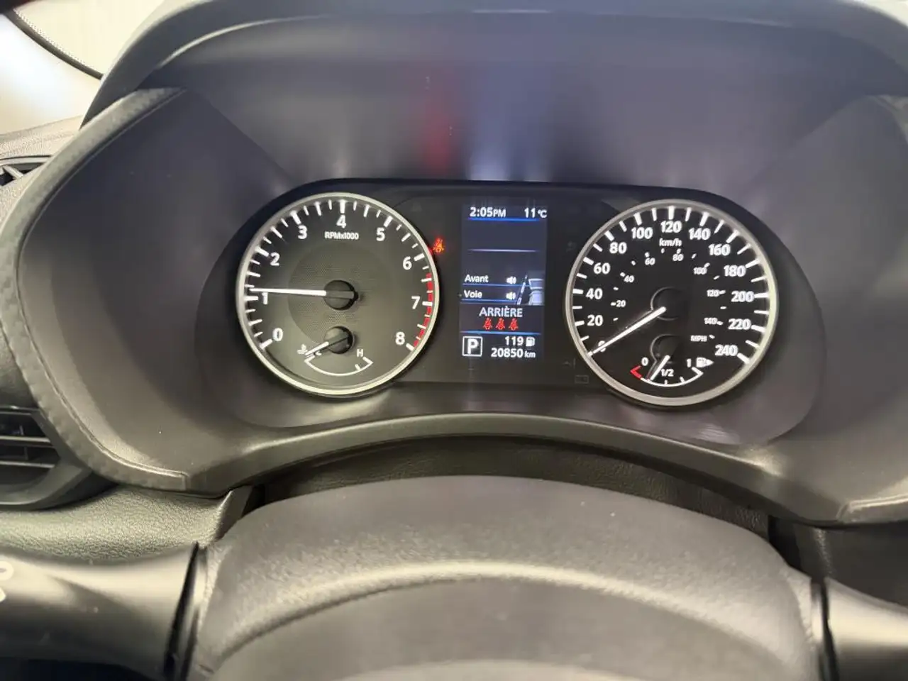 Nissan Sentra снимка Nissan Sentra