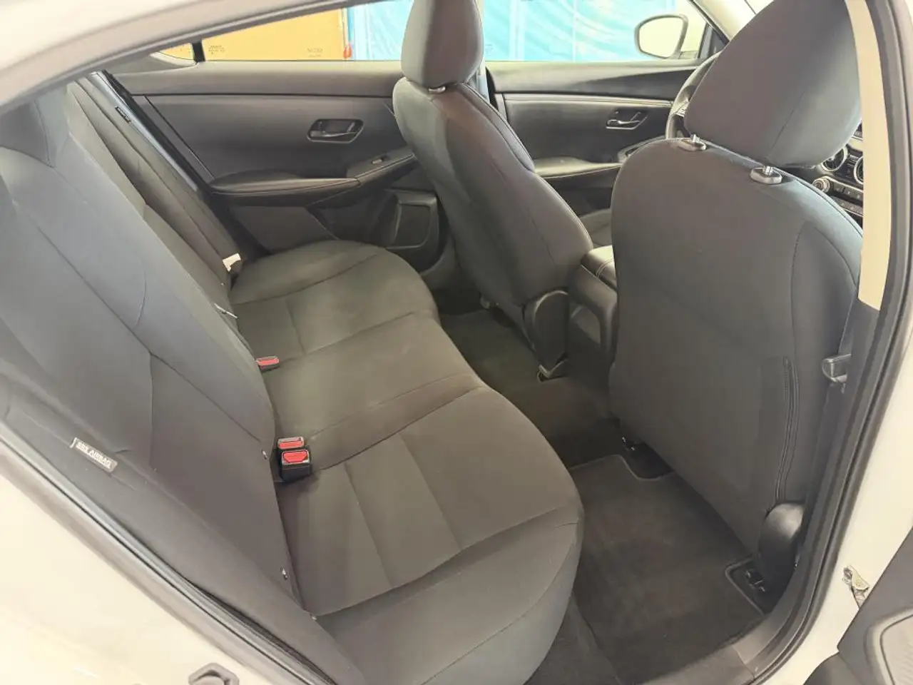 Nissan Sentra снимка Nissan Sentra